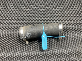 патрубок интеркулера Porsche Macan 1 поколение 2015, 3.0 л., бензин, АКПП, внедорожник 5 дв., 95B145368A