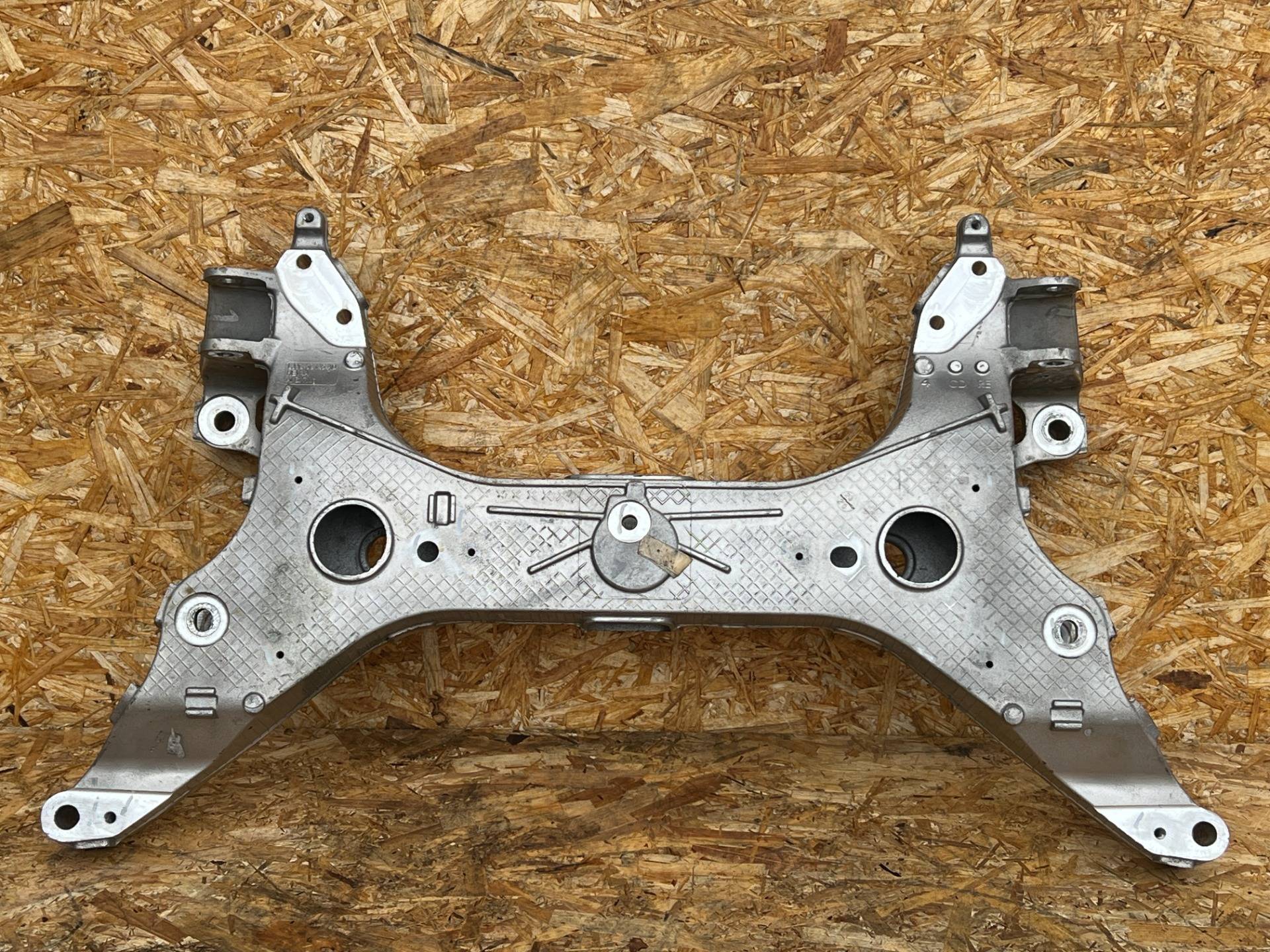 Балка подвески передняя (подрамник) Ford Mustang Mach-E 2023 OEM LJ9C5C145AD
