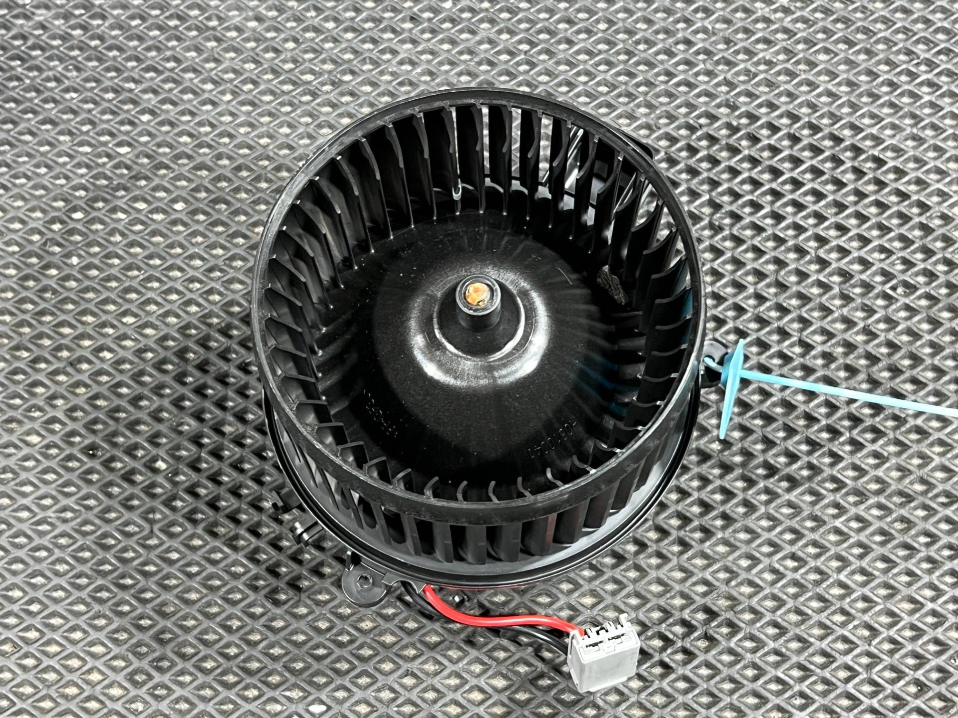 Моторчик печки Buick Envista 2024 OEM 42758430