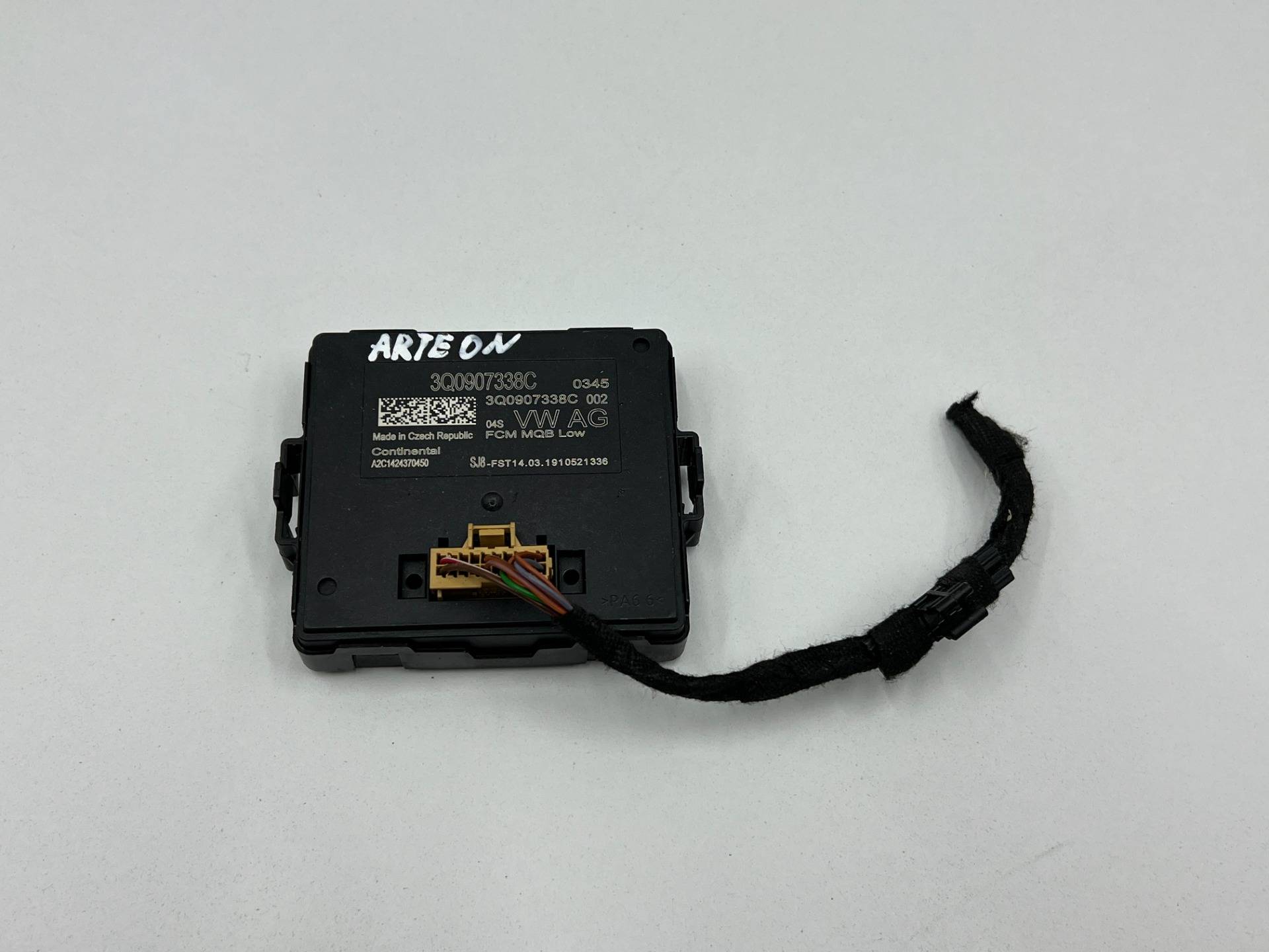 Блок управления светом Audi A3 8V 2019 OEM 3Q0907338C