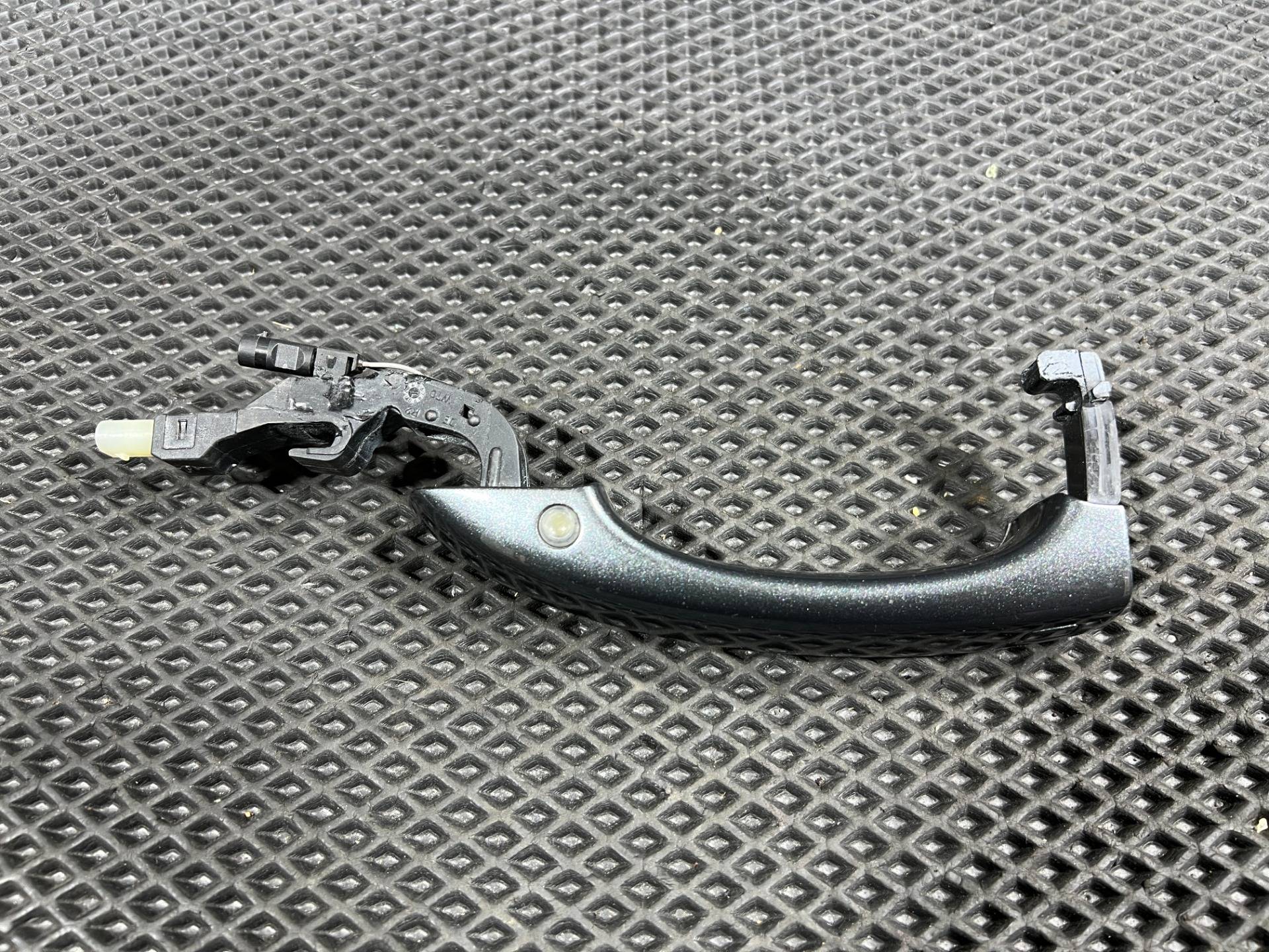 Ручка наружная задняя правая Audi S8 D4 2013 OEM 4H0837206B