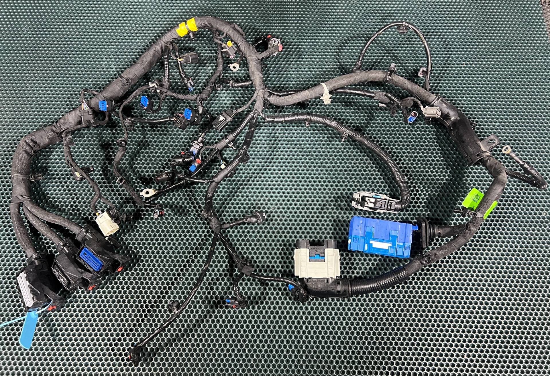 Проводка двигателя Chevrolet TrailBlazer 3 2024 OEM 42884949, 42755980