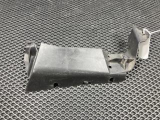 крепление фары правой Porsche Cayenne 955 2006, 4.5 л., M 48.00, бензин, АКПП, внедорожник 5 дв., 7L5853666