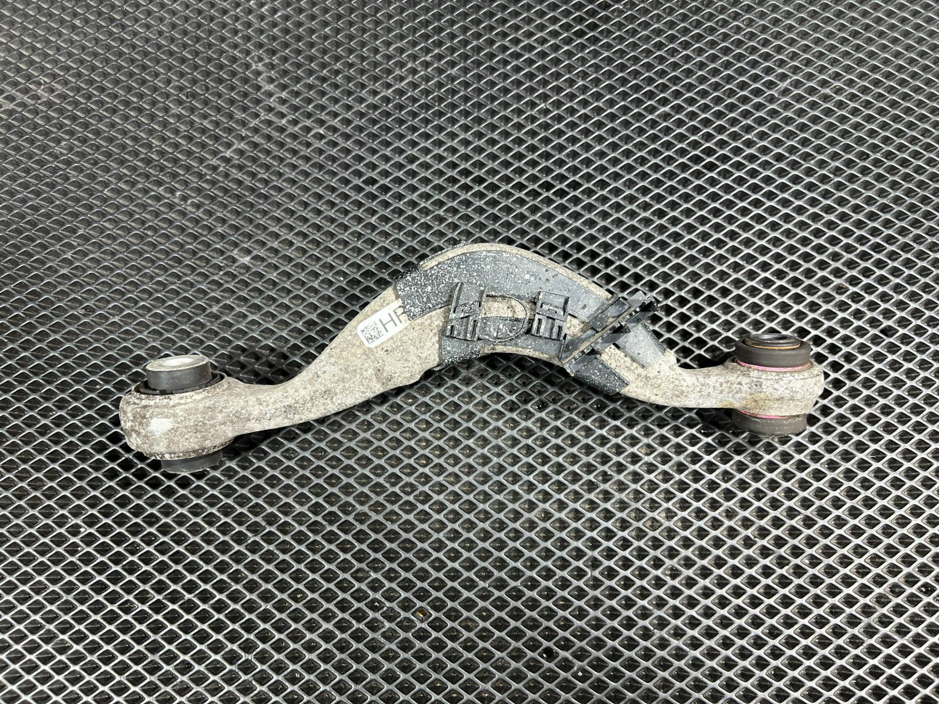 рычаг задний правый BMW 7 G11/G12 2017 OEM 6861838, 52953010, 686183802, 686111603