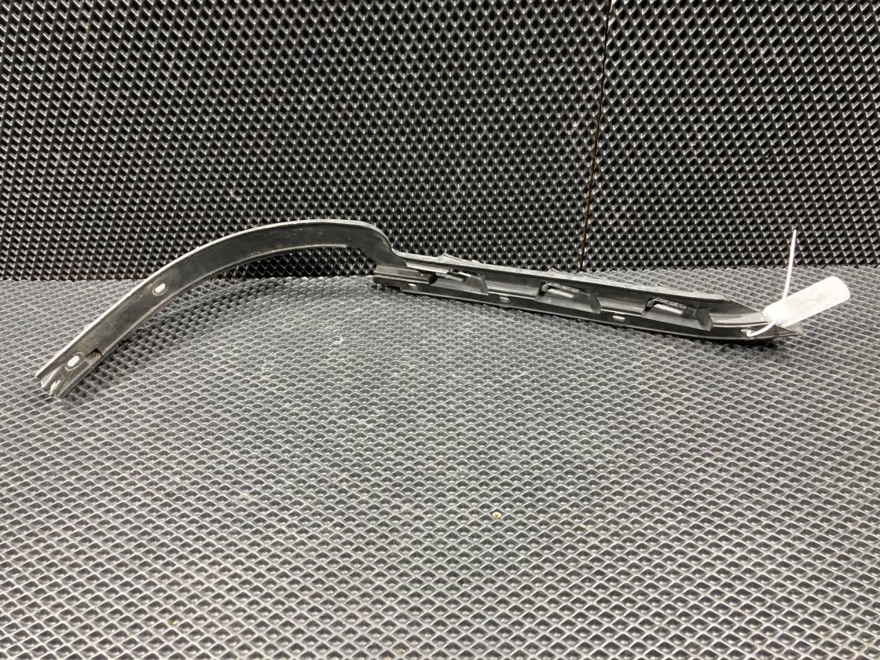 Крепление бампера заднего Porsche Cayenne 955 2005, 4.8 л., бензин, АКПП, внедорожник 5 дв., 7L5807394C - фото №1