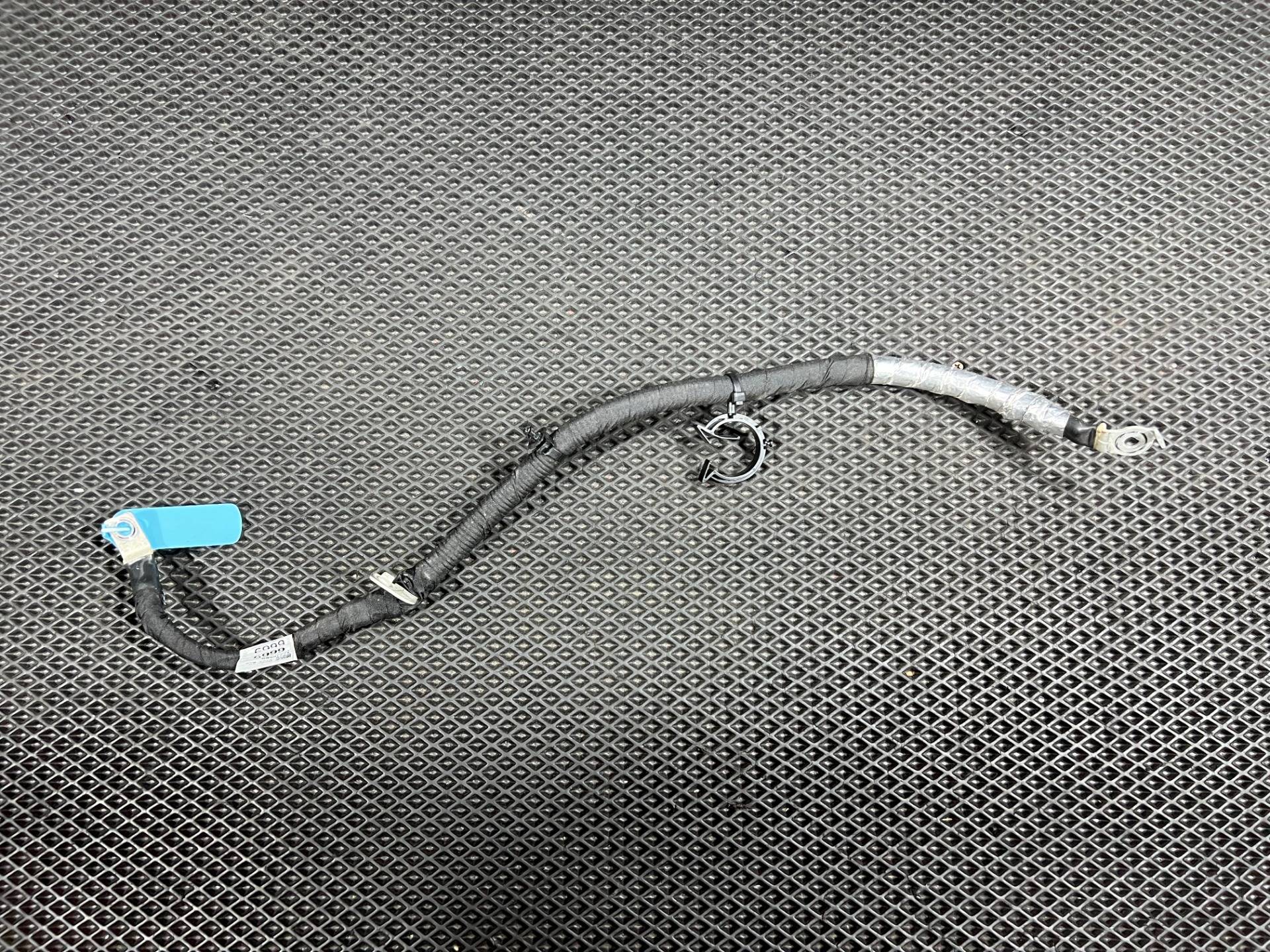 минусовой провод аккумулятора Chevrolet TrailBlazer 3 2024 OEM 42776669