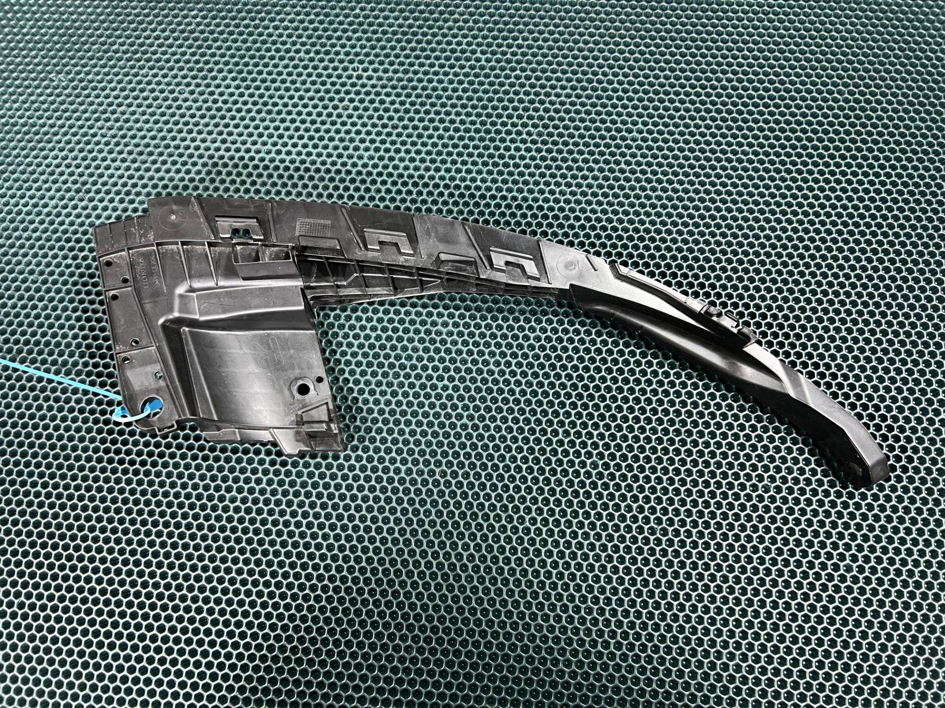 крепление фары правой Honda Accord 11 поколение 2025 OEM 7124030A