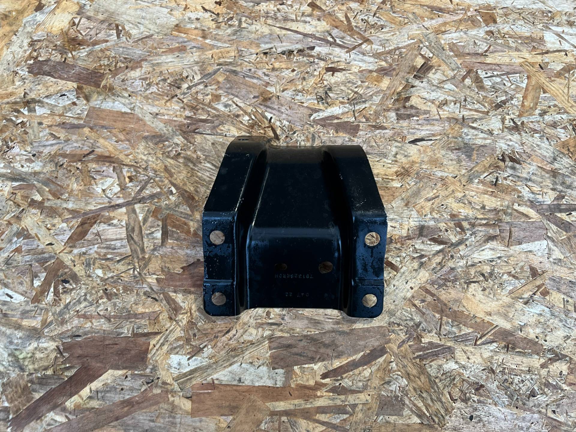 Кронштейн крепления бампера переднего Nissan Rogue T33 2022 OEM 791326RR0H