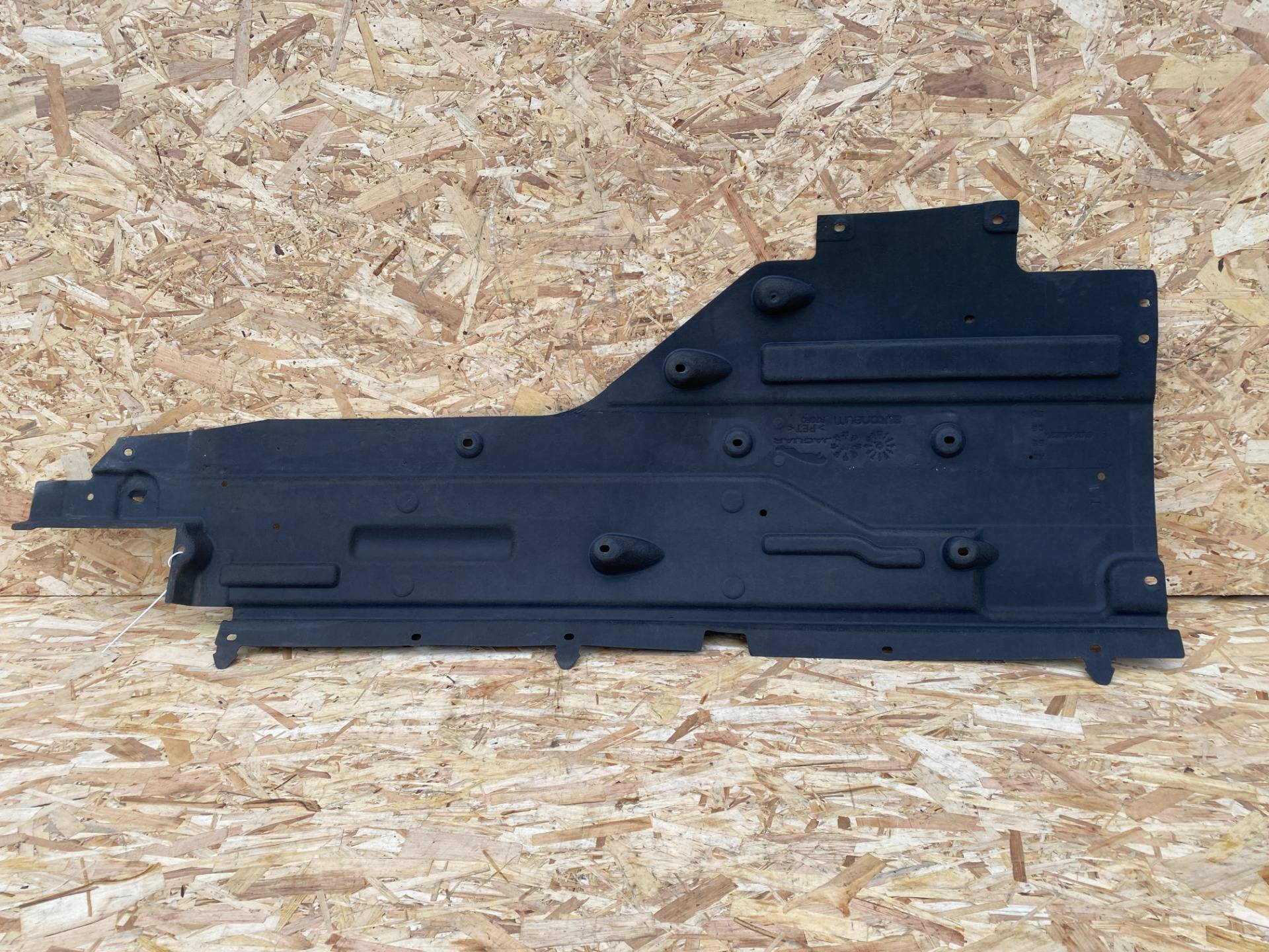 Защита днища Jaguar XE X760 2018 OEM GX73104C21AD, T2H19133, T4A1016
