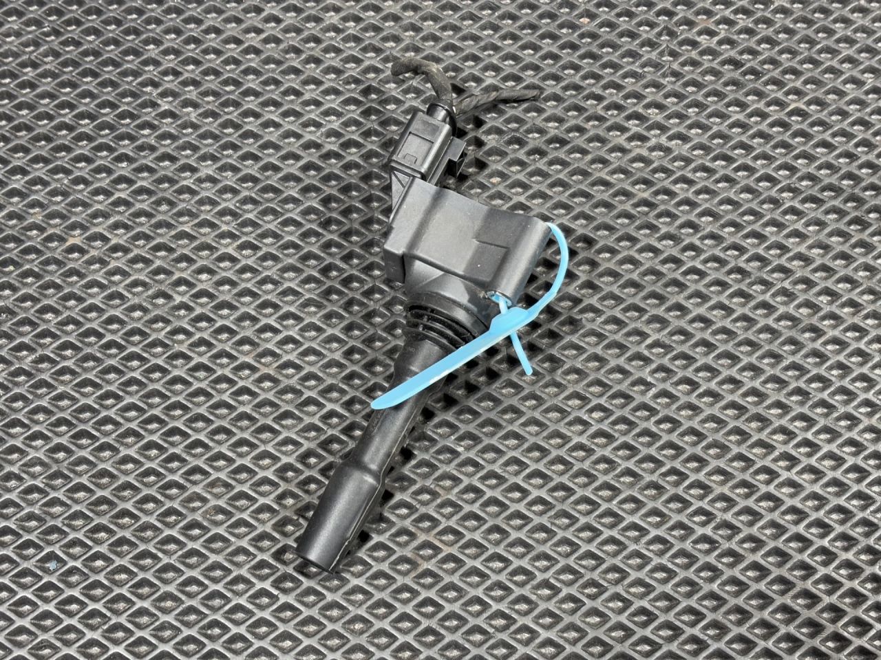 катушка зажигания Volkswagen Taos 1 поколение 2021, 1.5 л., DNK, бензин, АКПП, внедорожник 5 дв., 05E905110B - фото №1