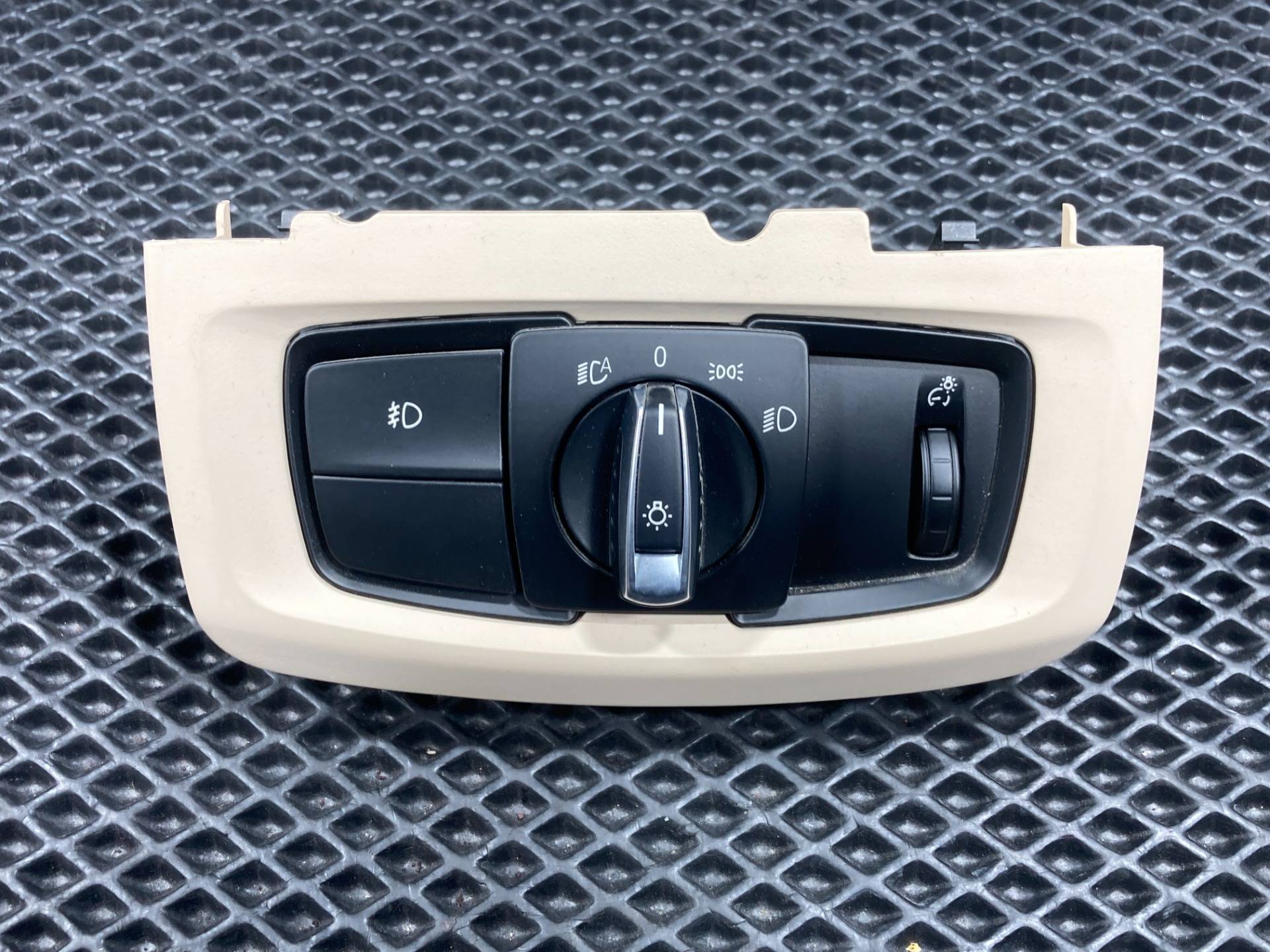 Переключатель света BMW X5 F15 2018 OEM 9865811, 61319865811