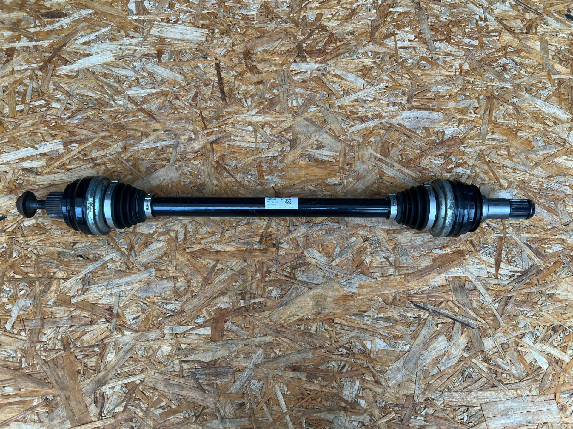 Полуось задняя (приводной вал, ШРУС) Audi Q5 8R 2022 OEM 95B501203Q, 95B501203, 95B501203L