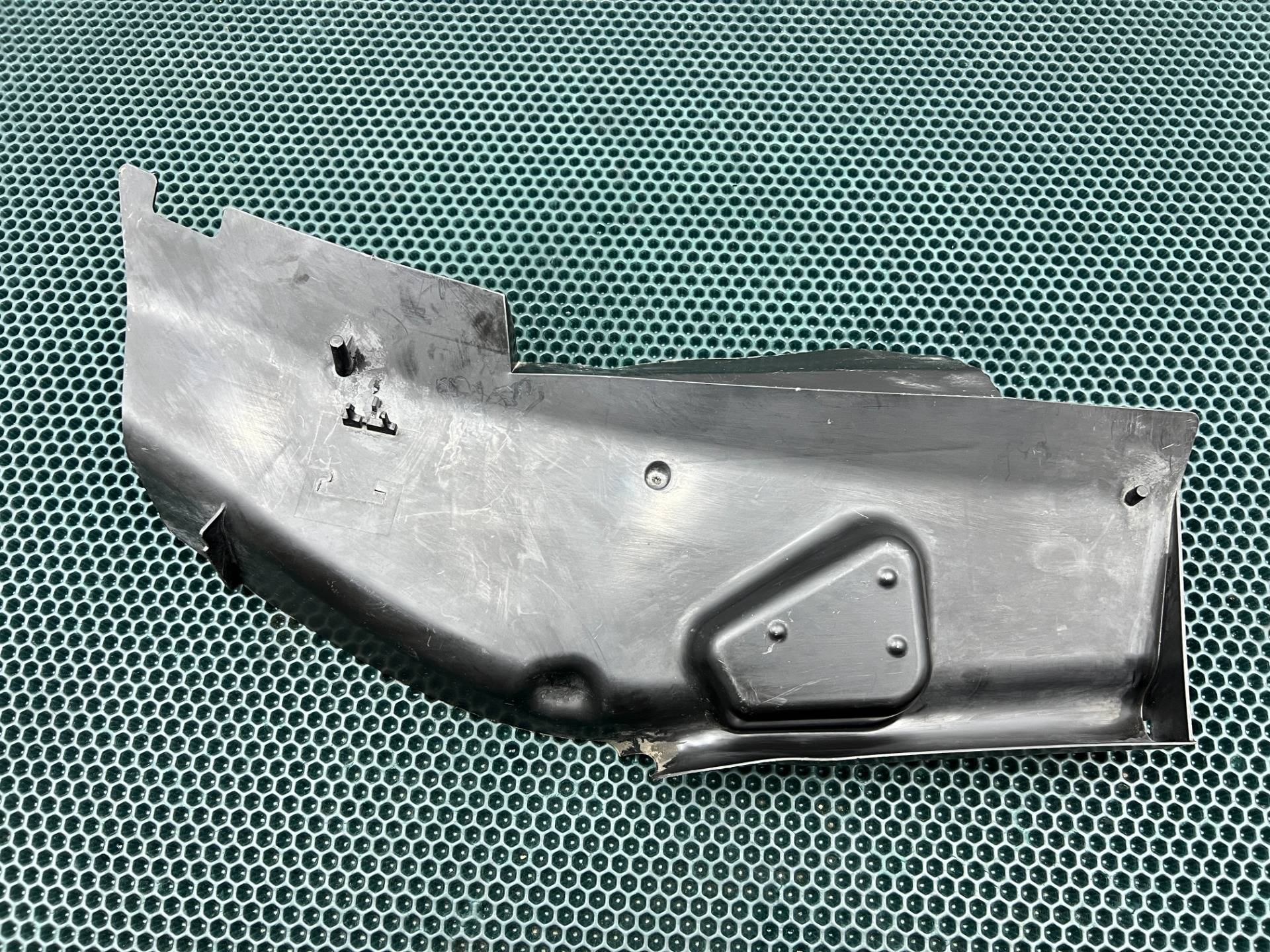 Дождевик Volkswagen Arteon 2019 OEM 3G1815159B