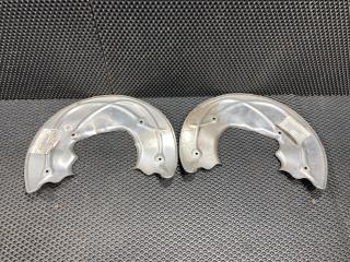 защитный кожух тормозного механизма Audi A5 F5 2017, 2.0 л., бензин, АКПП, лифтбэк, 8W0615311E, 8W0615312E