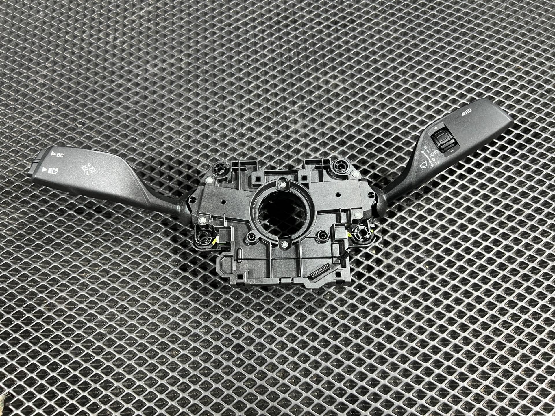Переключатель подрулевой (стрекоза) BMW 7 G11/G12 2017 OEM 61316846666