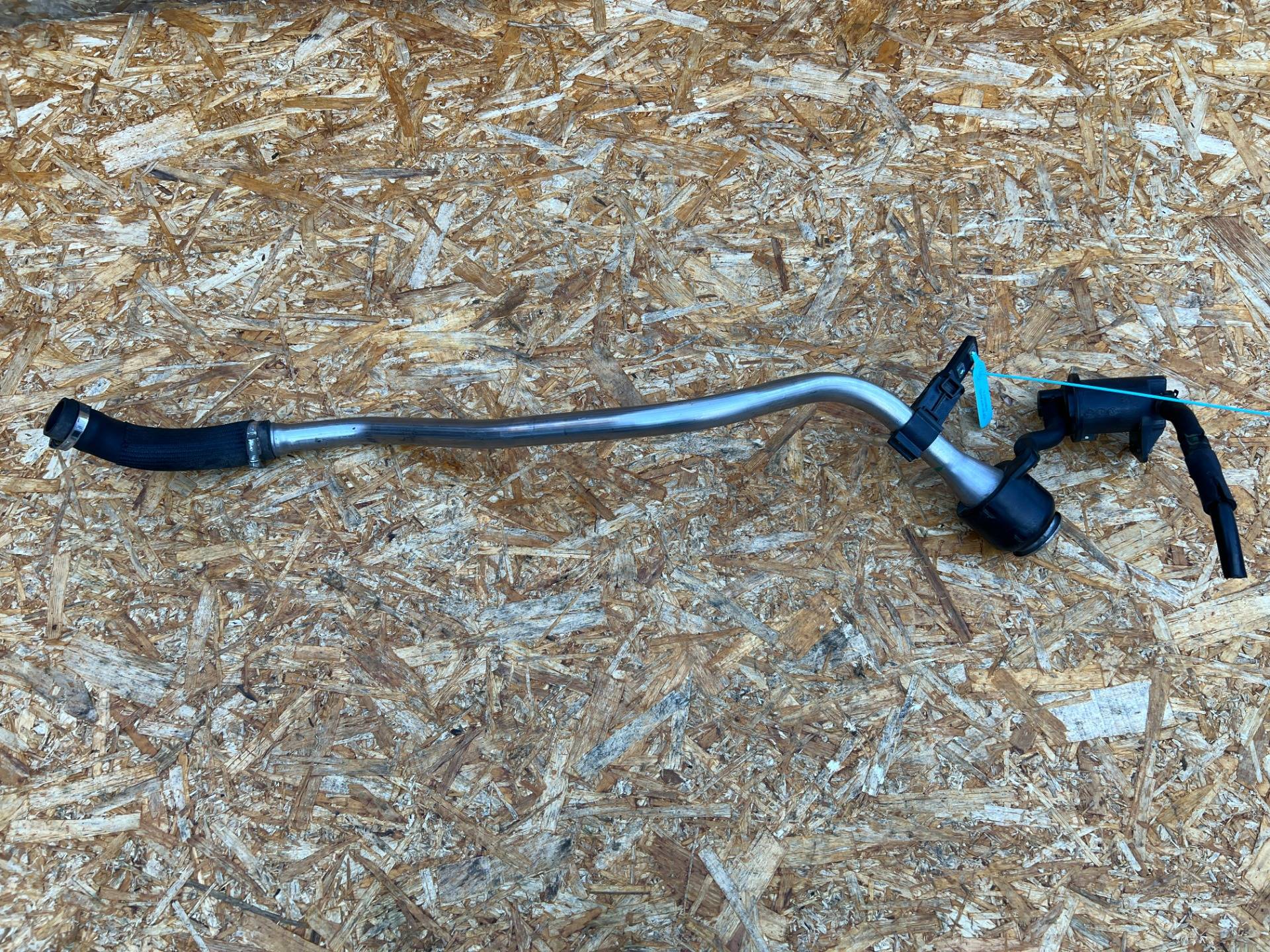 Горловина топливного бака Kia Sorento 4 2023 OEM 31030-R5500, 31033-R5511