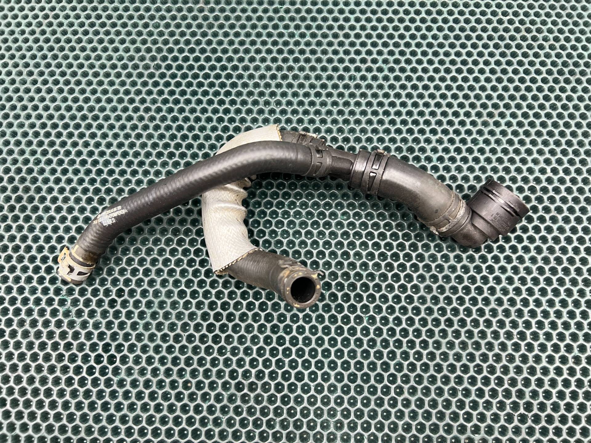 Патрубок (трубопровод, шланг) Audi TT 8S 2019 OEM 5Q0122073AB, 5Q0121087A, 5Q0122291