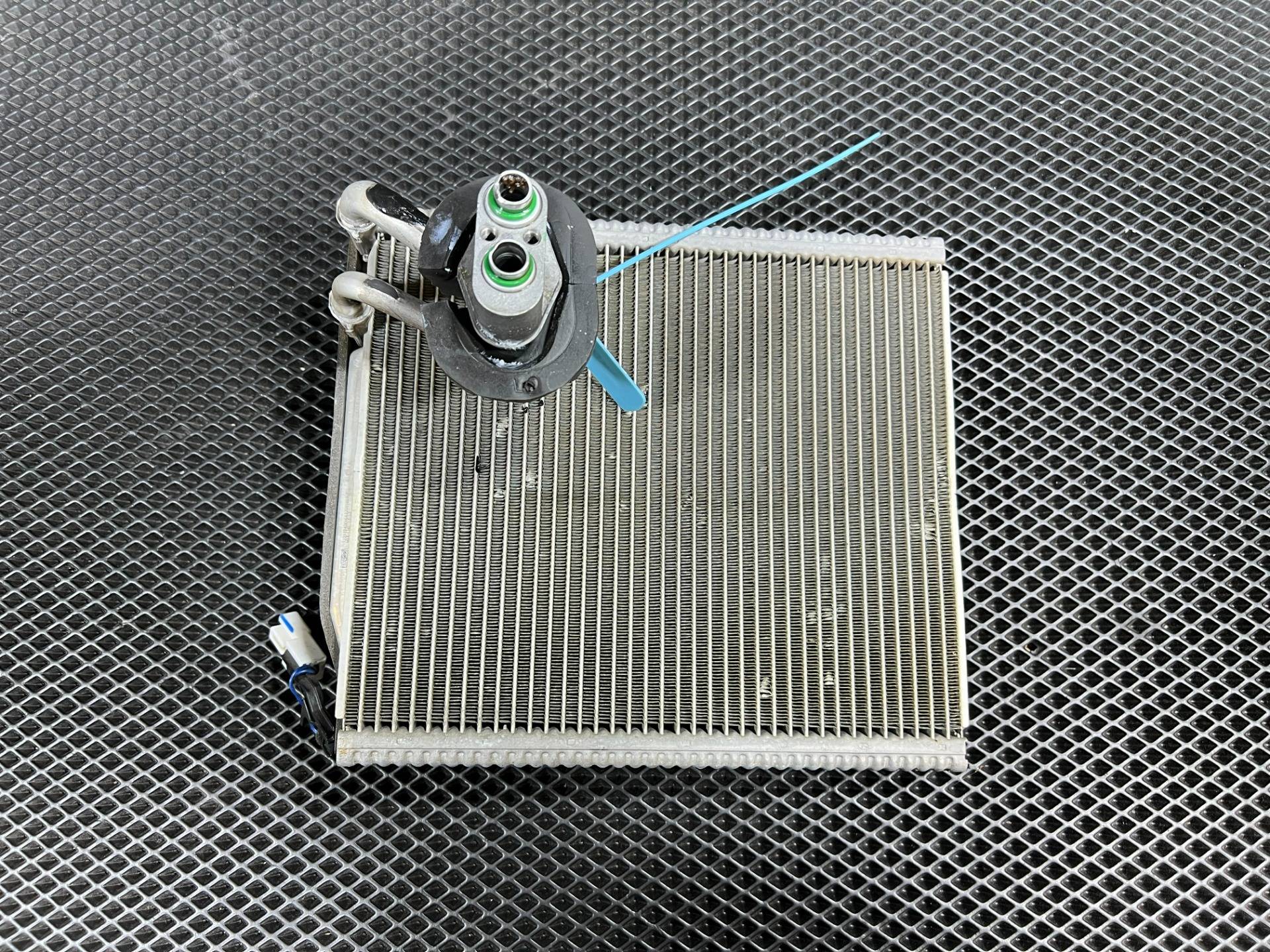 Испаритель кондиционера Kia Sorento 4 2023 OEM 97139P2000