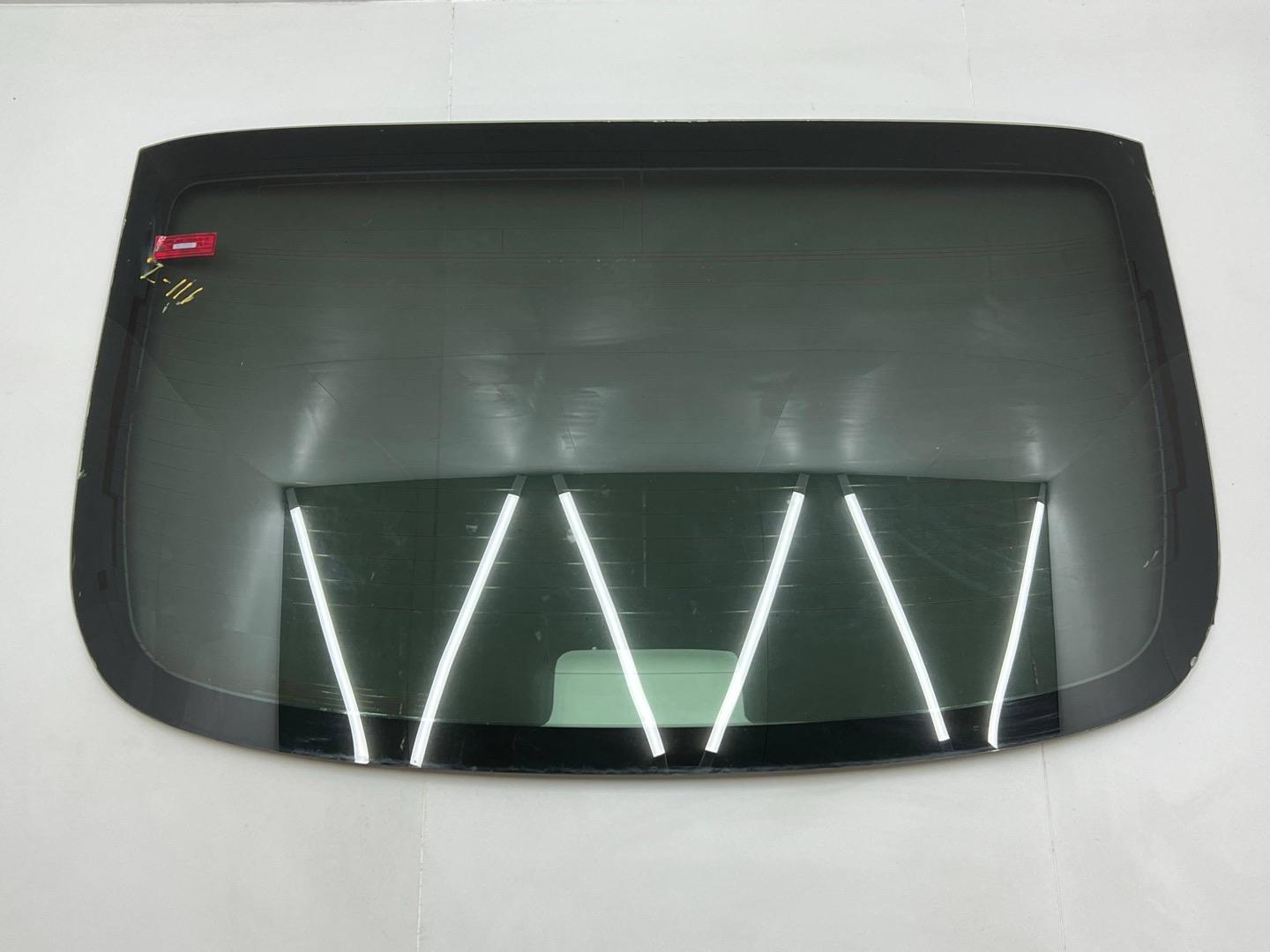 стекло заднее Infiniti G 3 2005