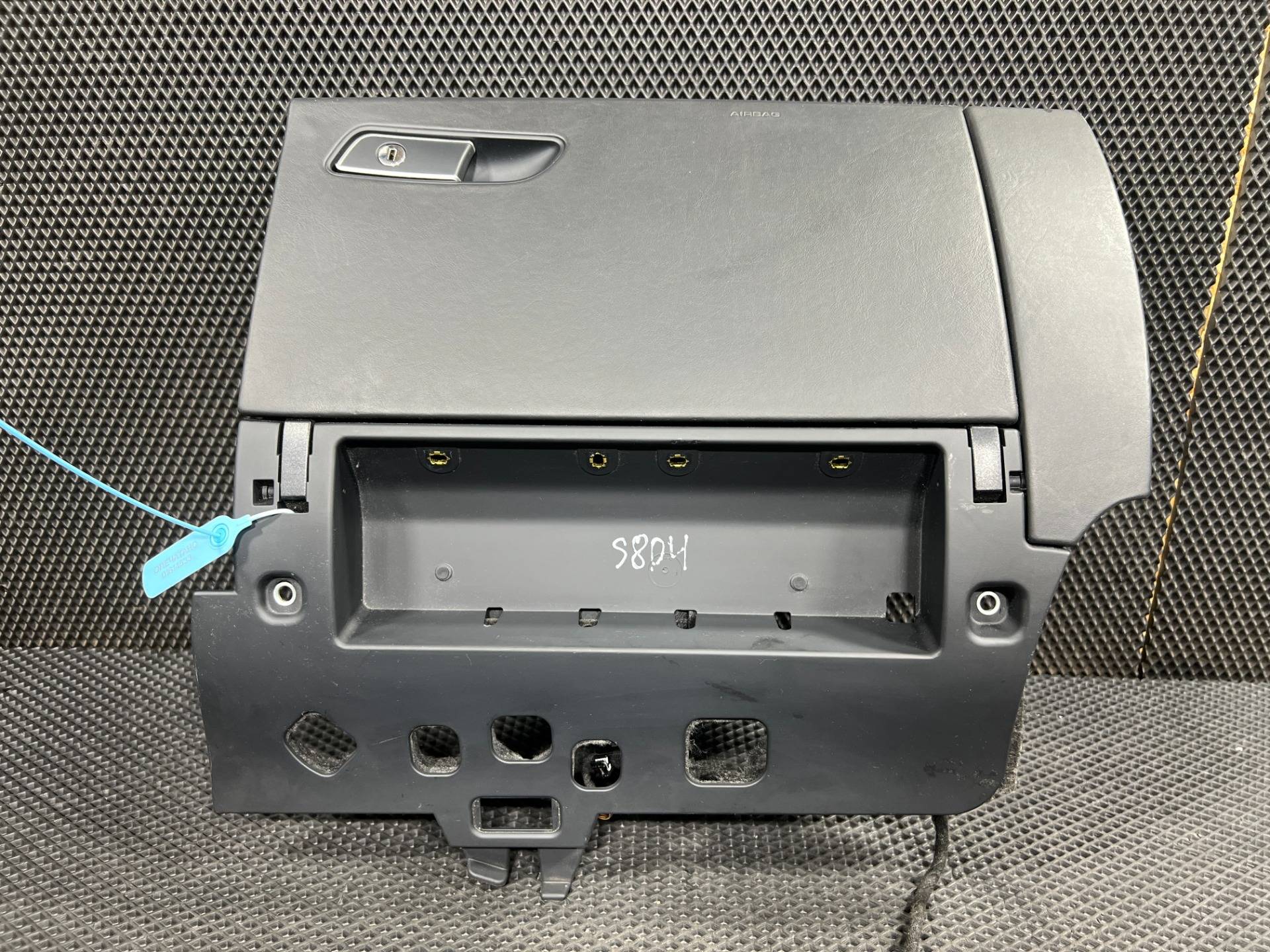 Бардачок Audi A8 D4/4H 2013 OEM 4H1880302, 4H0971679E, 4H1857051