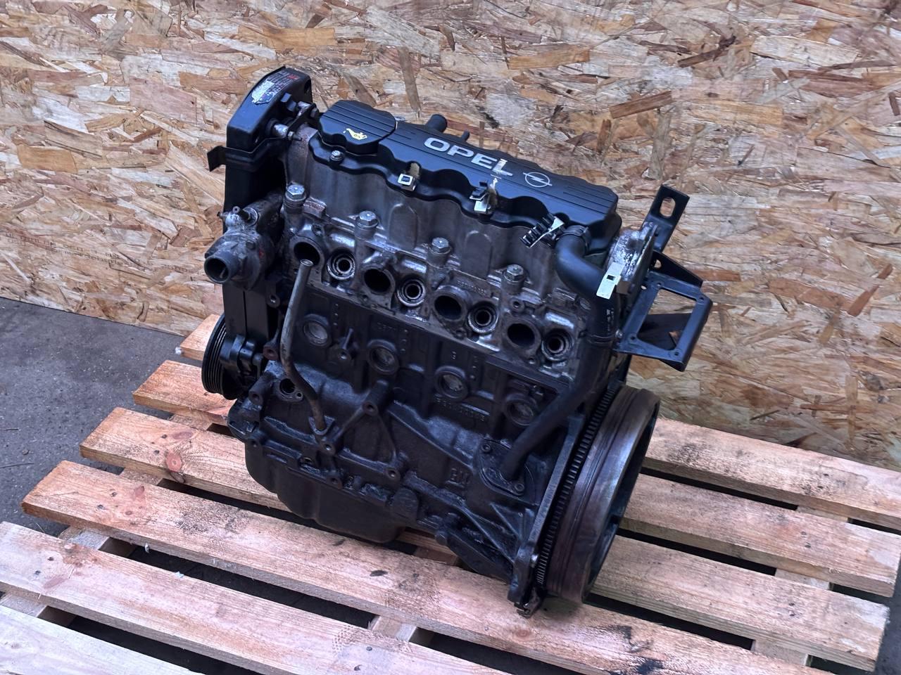 Двигатель Opel Omega B 1998 OEM X20SE