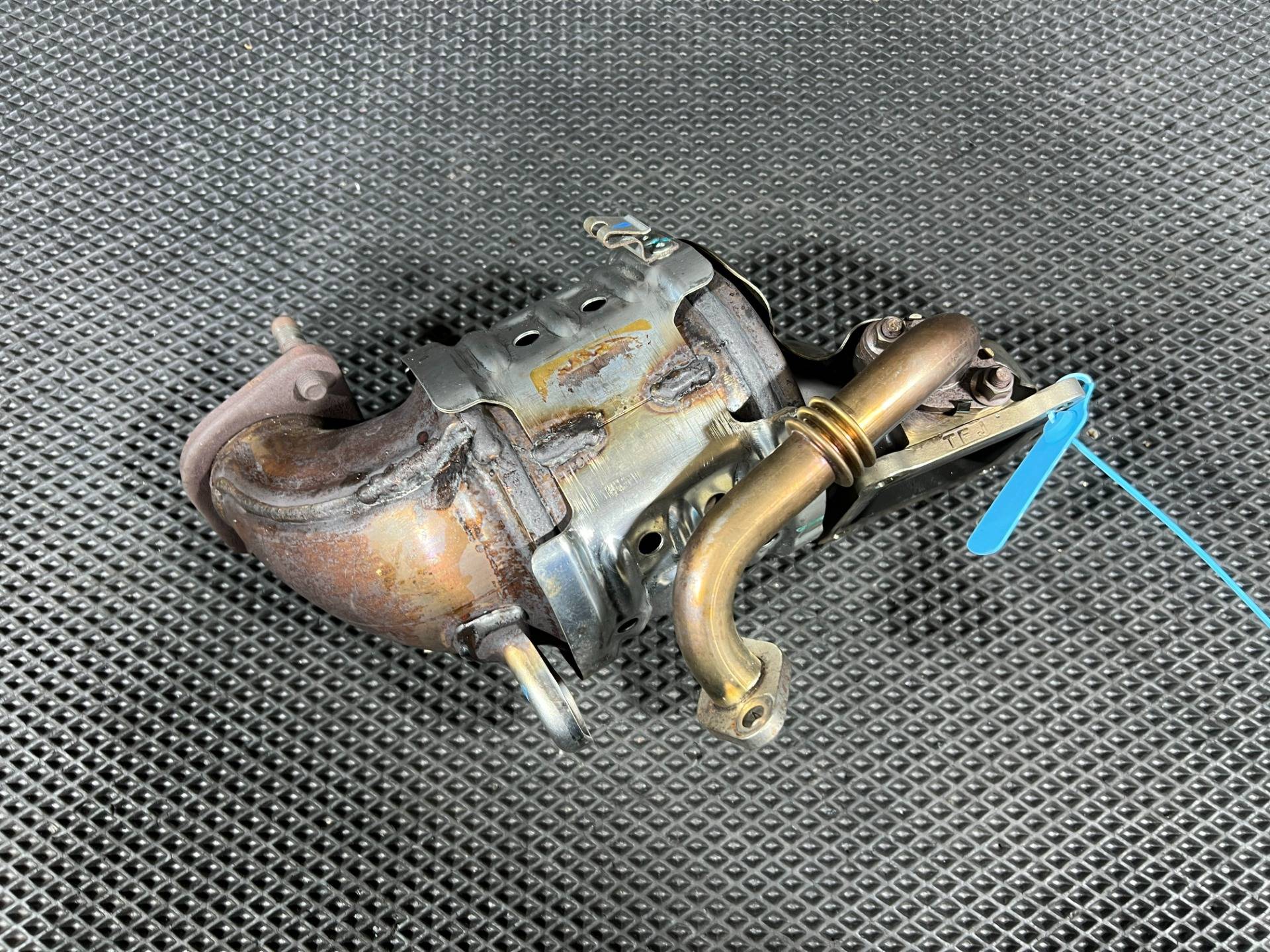 Катализатор Hyundai Santa Fe 4 рестайлинг 2024 OEM 285102SDY0