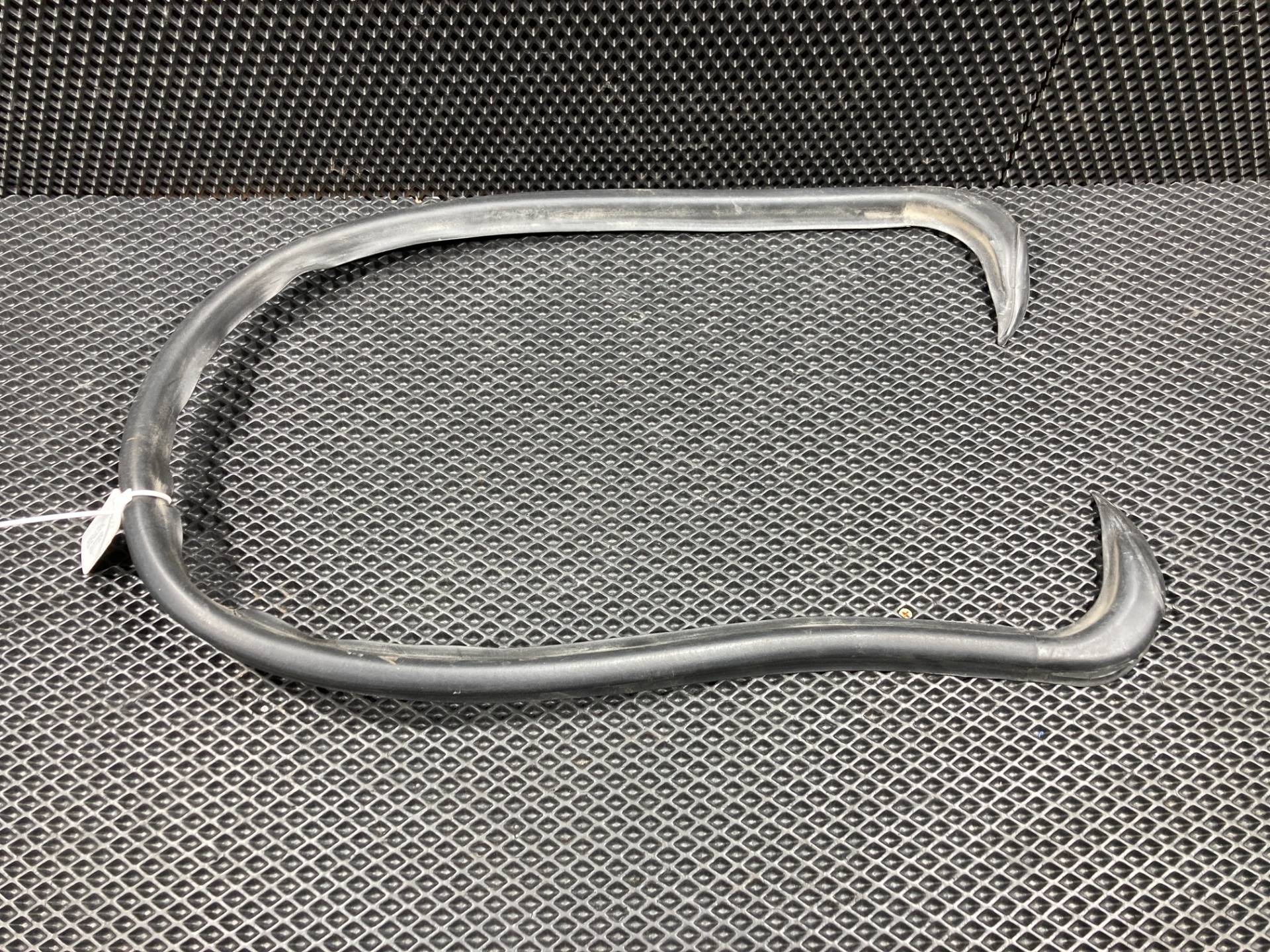 Уплотнитель багажника BMW X5 F15 2018 OEM 51767294464