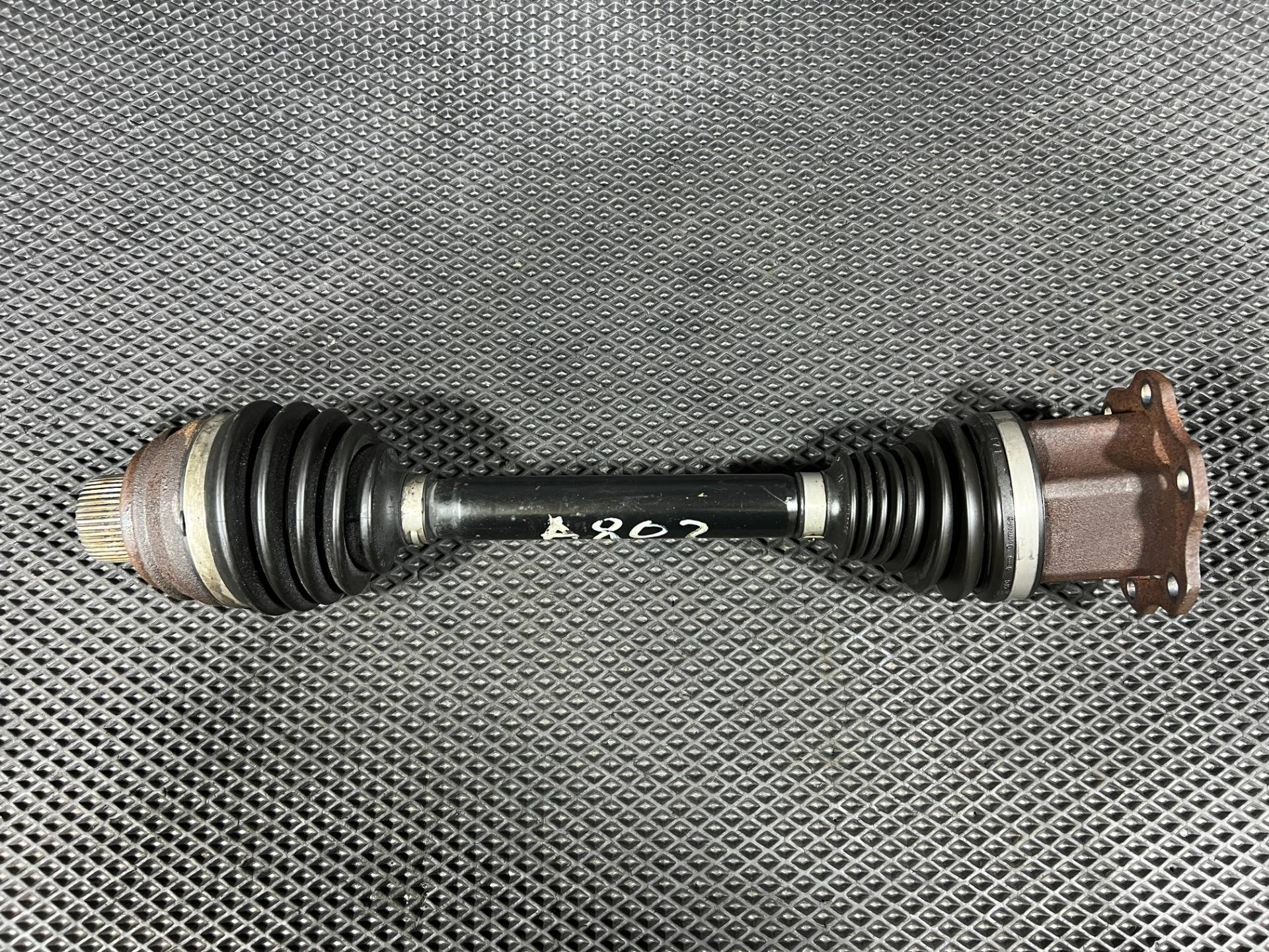 Полуось передняя (приводной вал, ШРУС) Audi RS7 4G 2012 OEM 4G0407271F