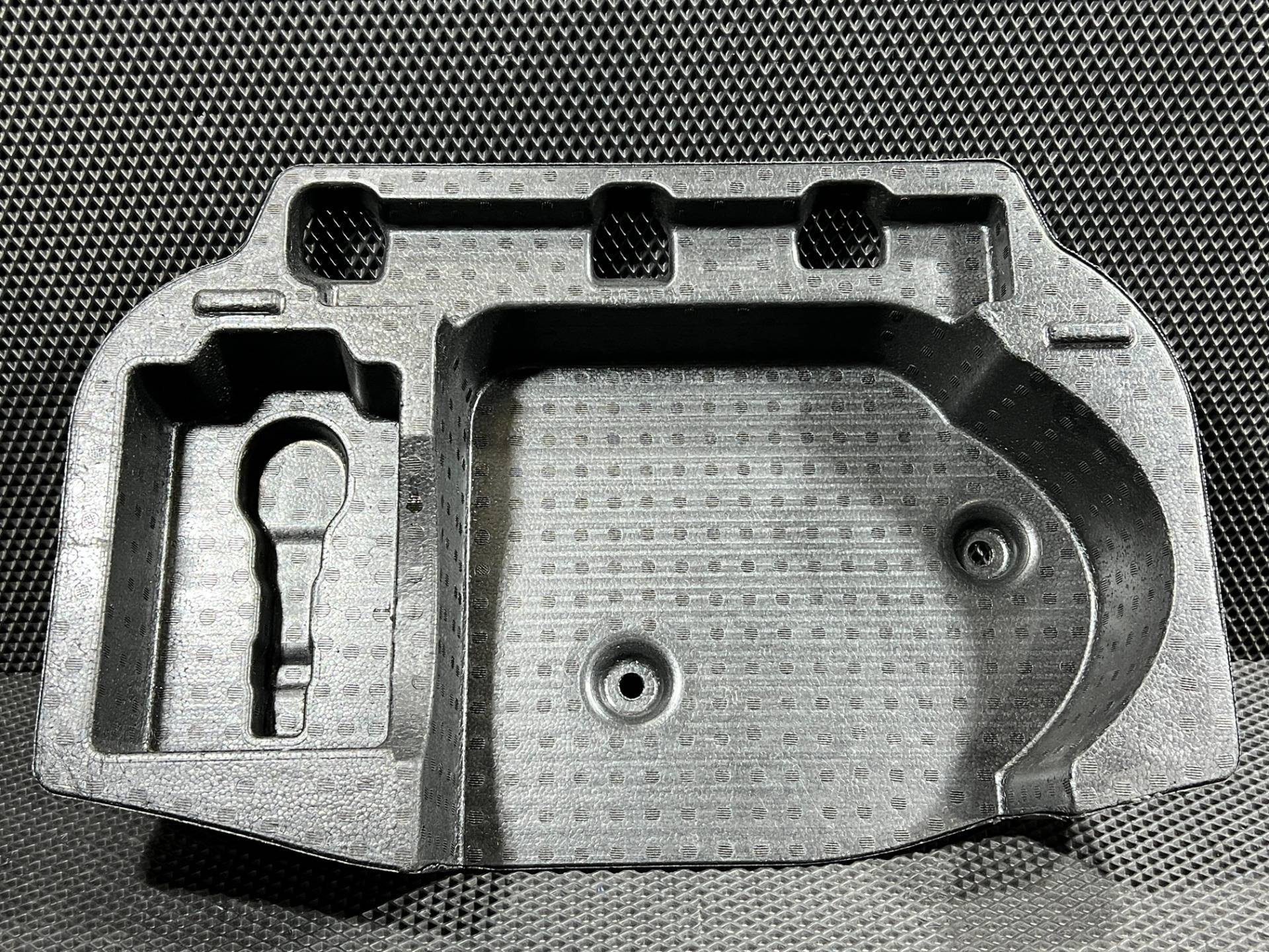 Ниша запасного колеса Ford Mustang Mach-E 2023 OEM MJ8B-R310B16-AA