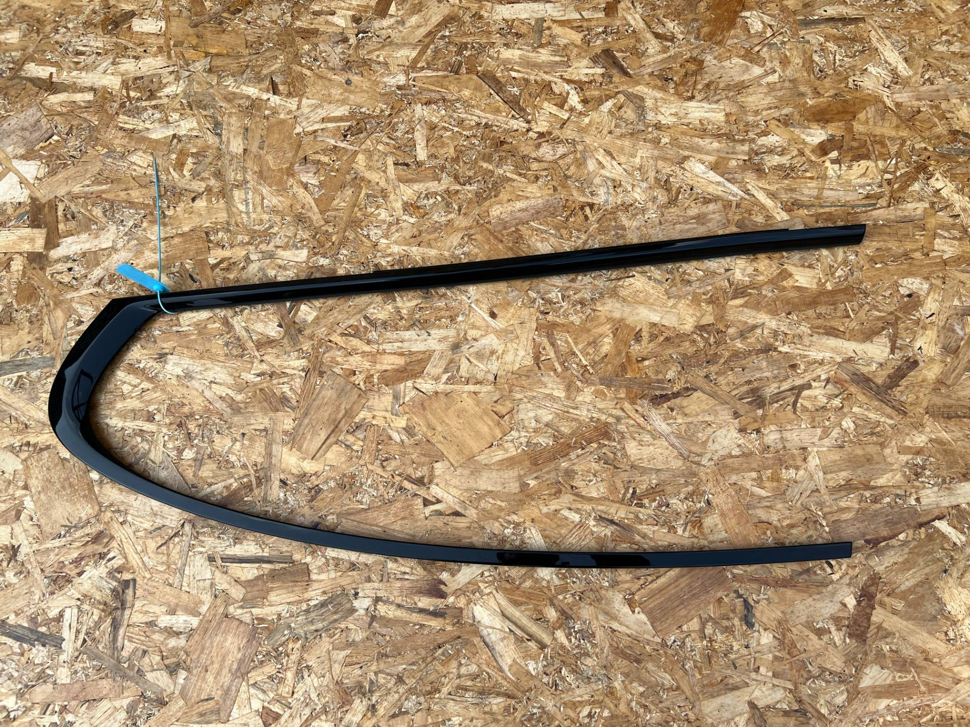 Молдинг двери задней левой BMW 7 G11/G12 2017 OEM 7373963, 51357373963
