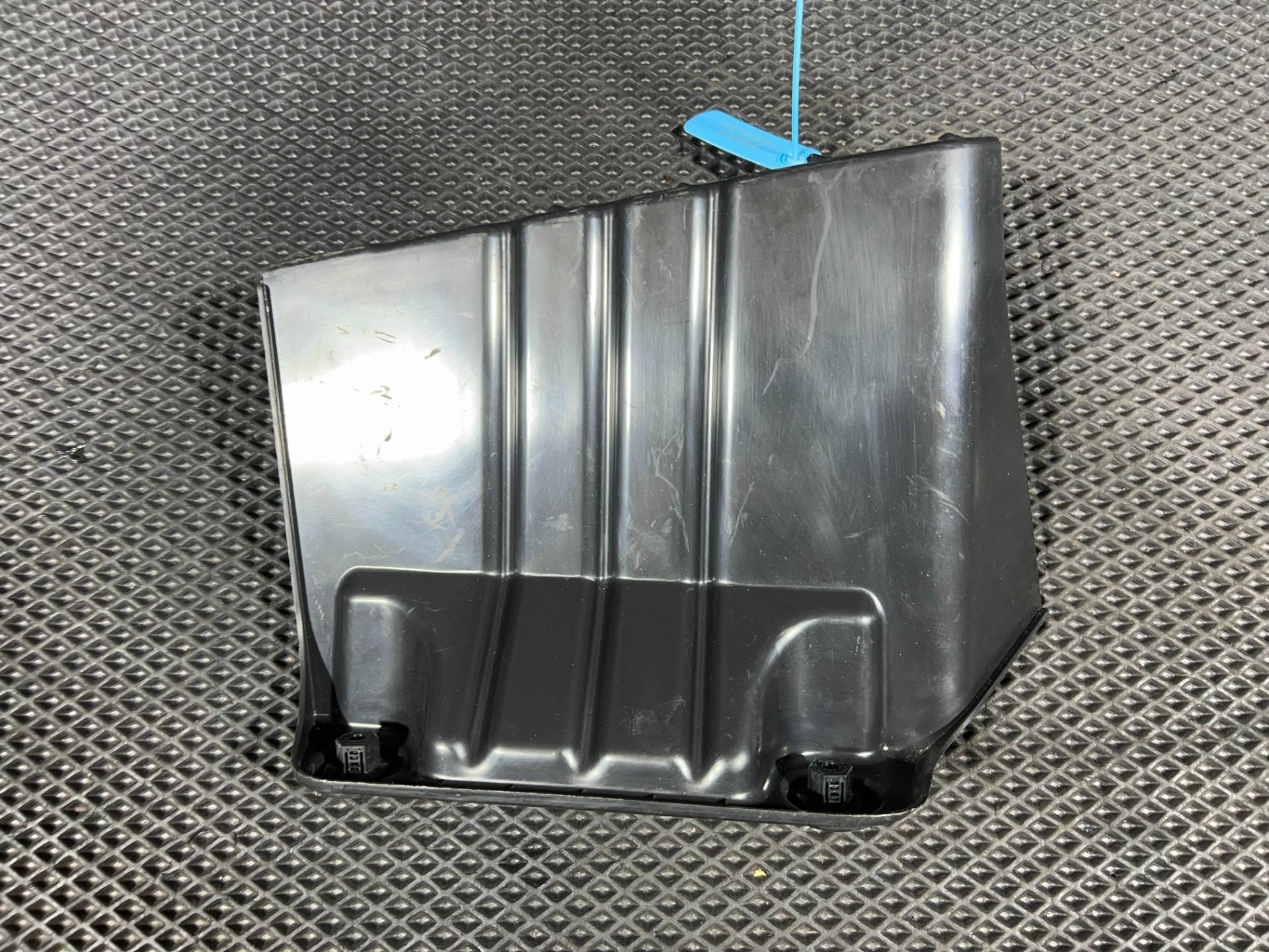 защита бампера заднего Hyundai Tucson 4 поколение (NX4) 2024 OEM 86678-CW000, 86677-CW000