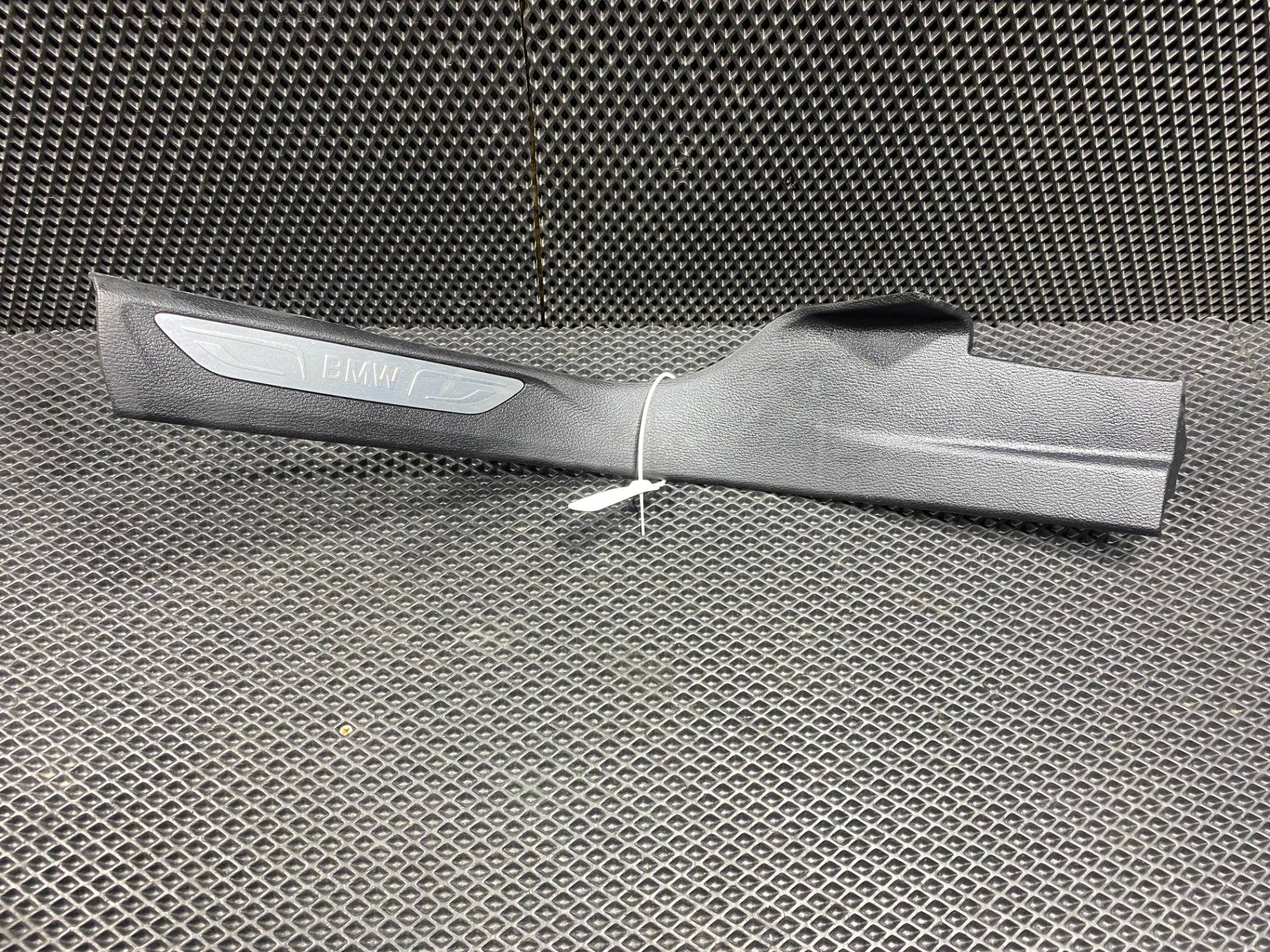 Накладка на порог внутренняя задняя левая BMW X5 F15 2018 OEM 51437284577