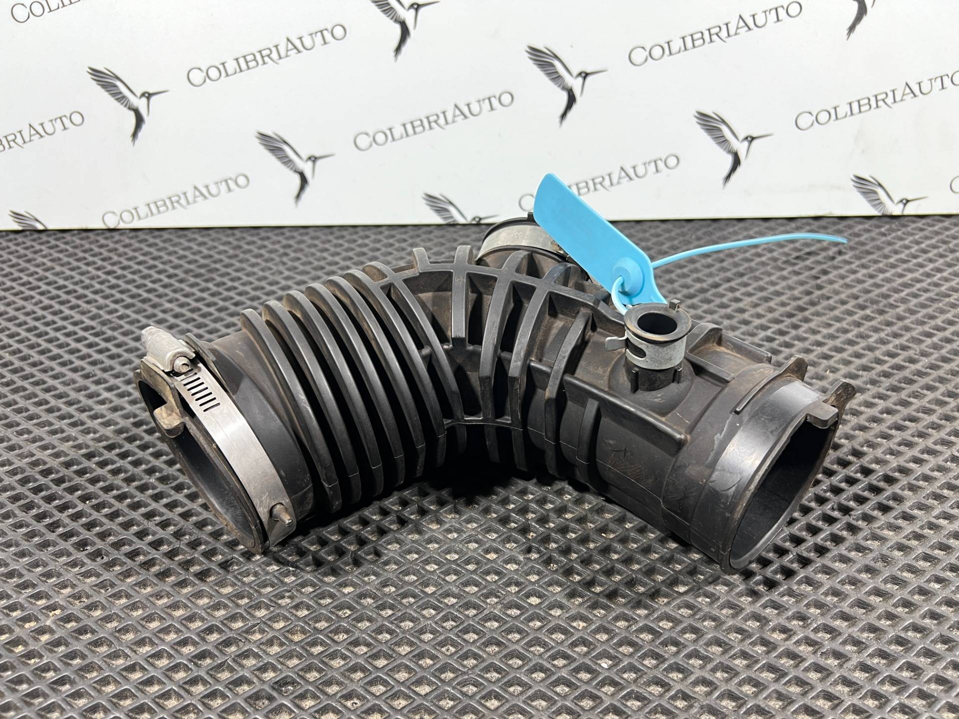 Патрубок воздушного фильтра Nissan Rogue T33 2022 OEM 16578-6RC1B