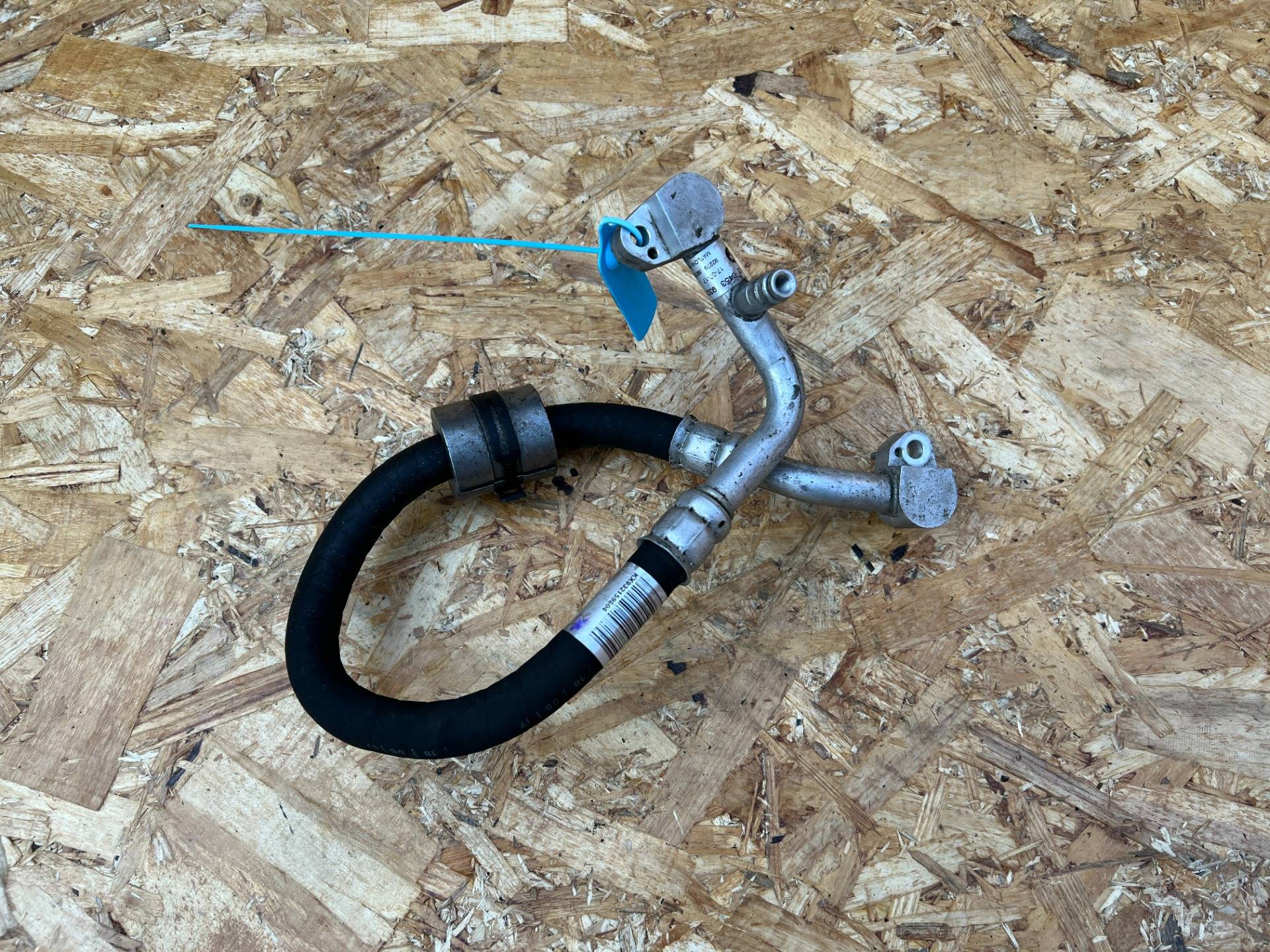 Трубка кондиционера BMW 8 G14/G15/G16 2018 OEM 64539321598