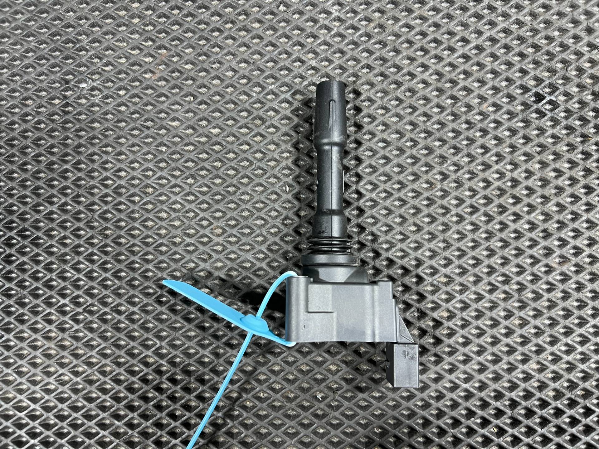 Катушка зажигания Volkswagen Jetta 7 2023 OEM 05E905110B