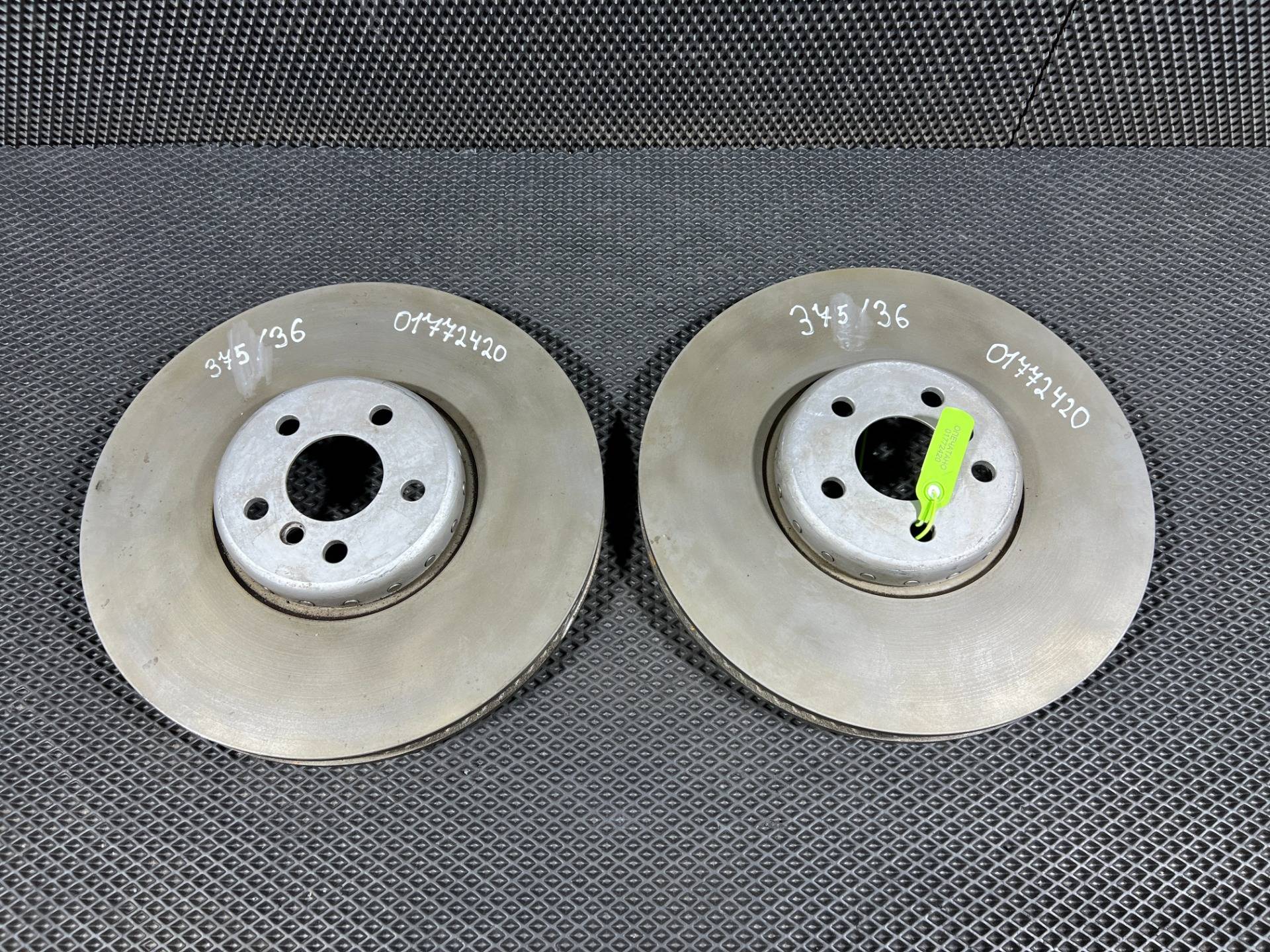 Диск тормозной (комплект) BMW 5 G30/G31 2020 OEM 8838416, 8838417