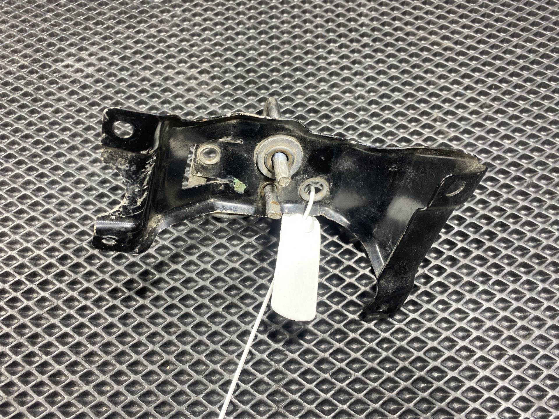 Замок капота BMW X5 F15 2018 OEM 51237325992