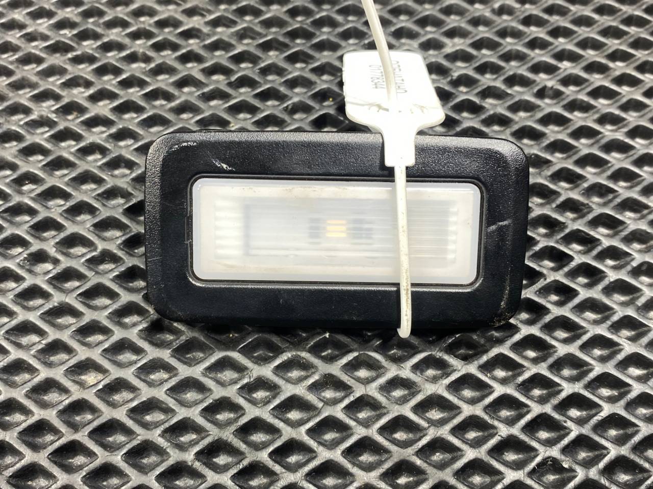 фонарь салона (плафон) BMW X5 F15 2018, 3.0 л., N55 B30 A, бензин, АКПП, внедорожник 5 дв., 0005676021, 7941911 - фото №1