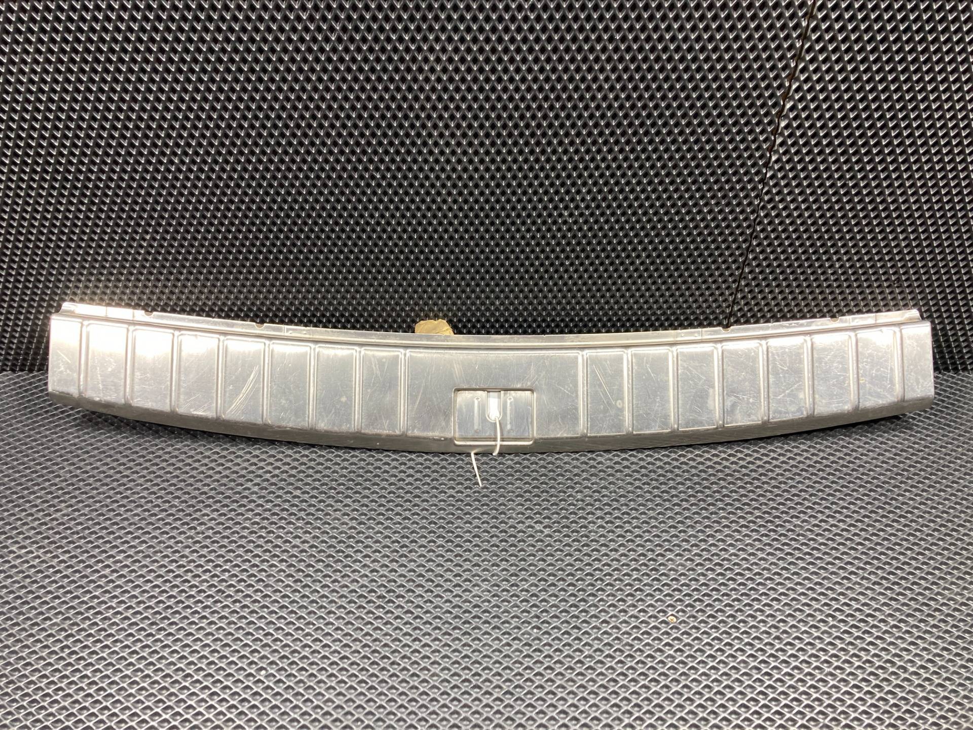 Молдинг бампера заднего Porsche Cayenne 955 2006 OEM 7L5863459C