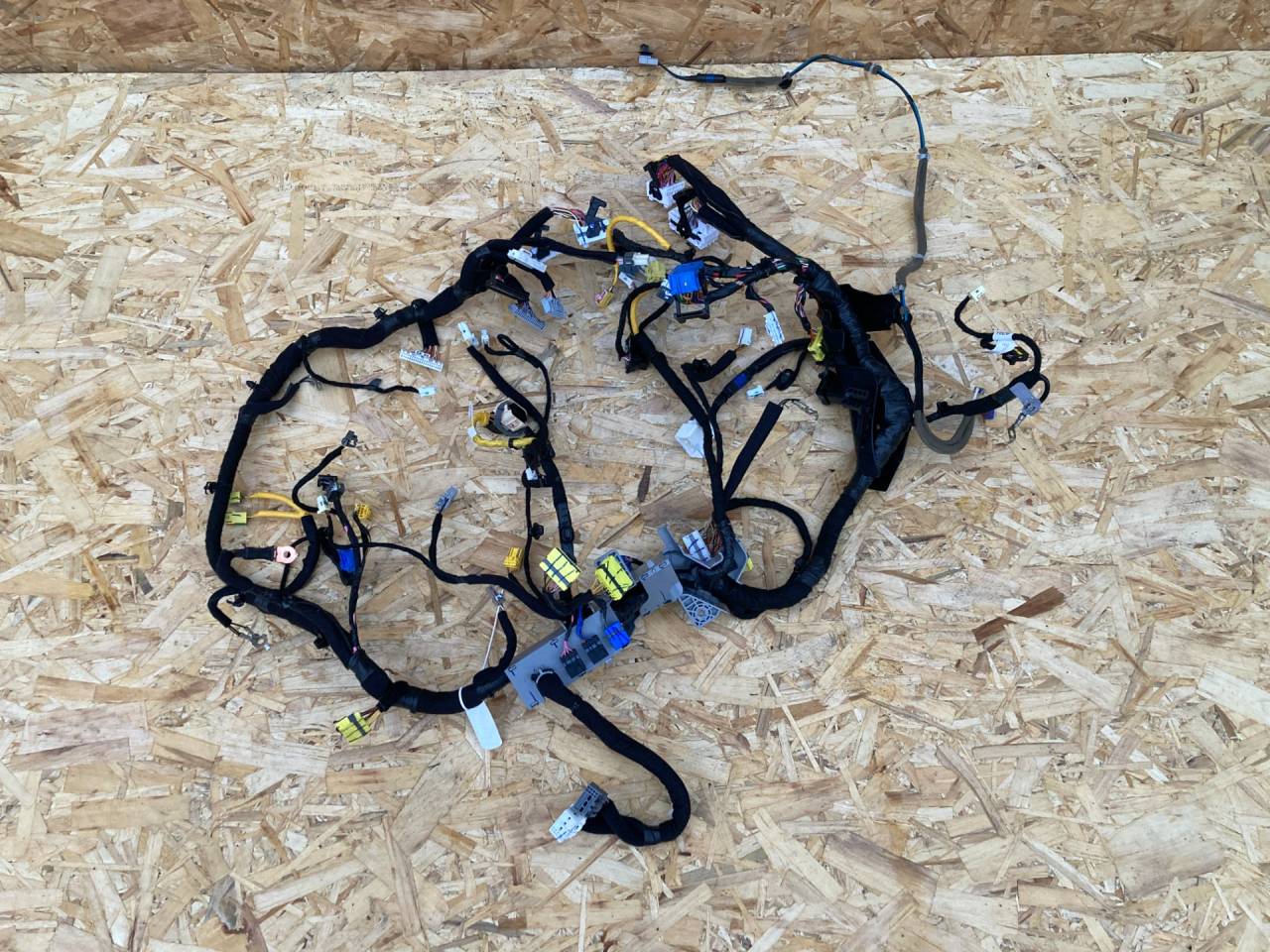 проводка торпеды Kia K5 3 поколение 2020, 1.6 л., G4FP, бензин, АКПП, 96220L2100, 91100L3020, 91100L3010, 91700L3020 - фото №1