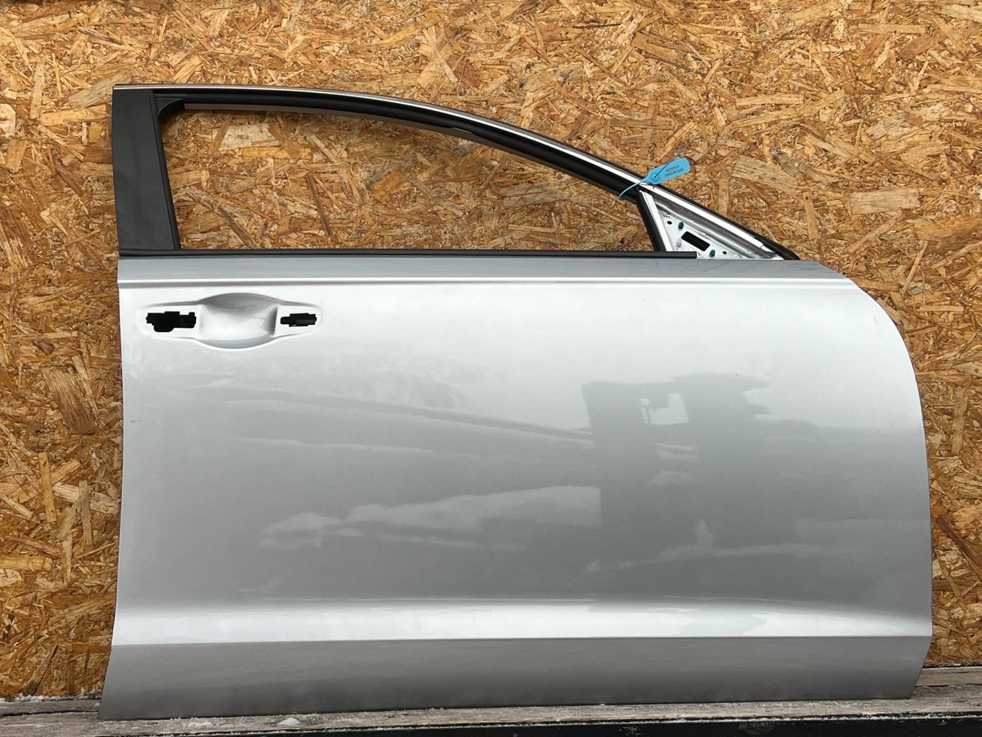 Дверь передняя правая Honda Accord 11 поколение 2025 OEM 6701030AA00ZZ