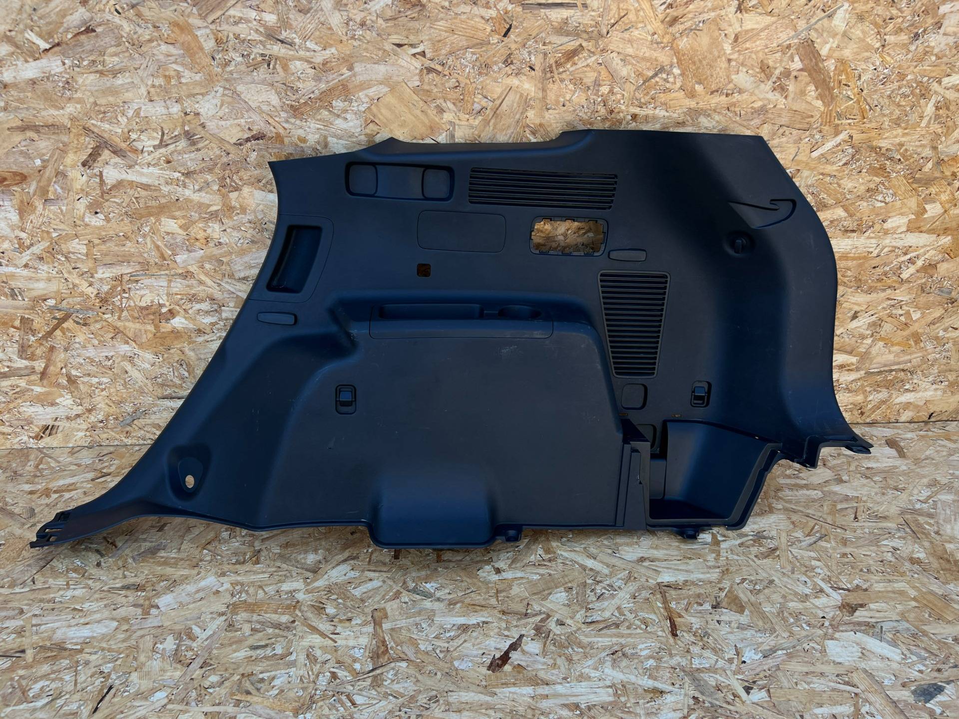 Обшивка багажника Kia Sorento 4 2023 OEM 85740R5230WK