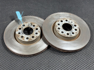 диски тормозные (комплект) Volkswagen Taos 1 поколение 2021, 1.5 л., DNK, бензин, АКПП, внедорожник 5 дв., 5C0615301E