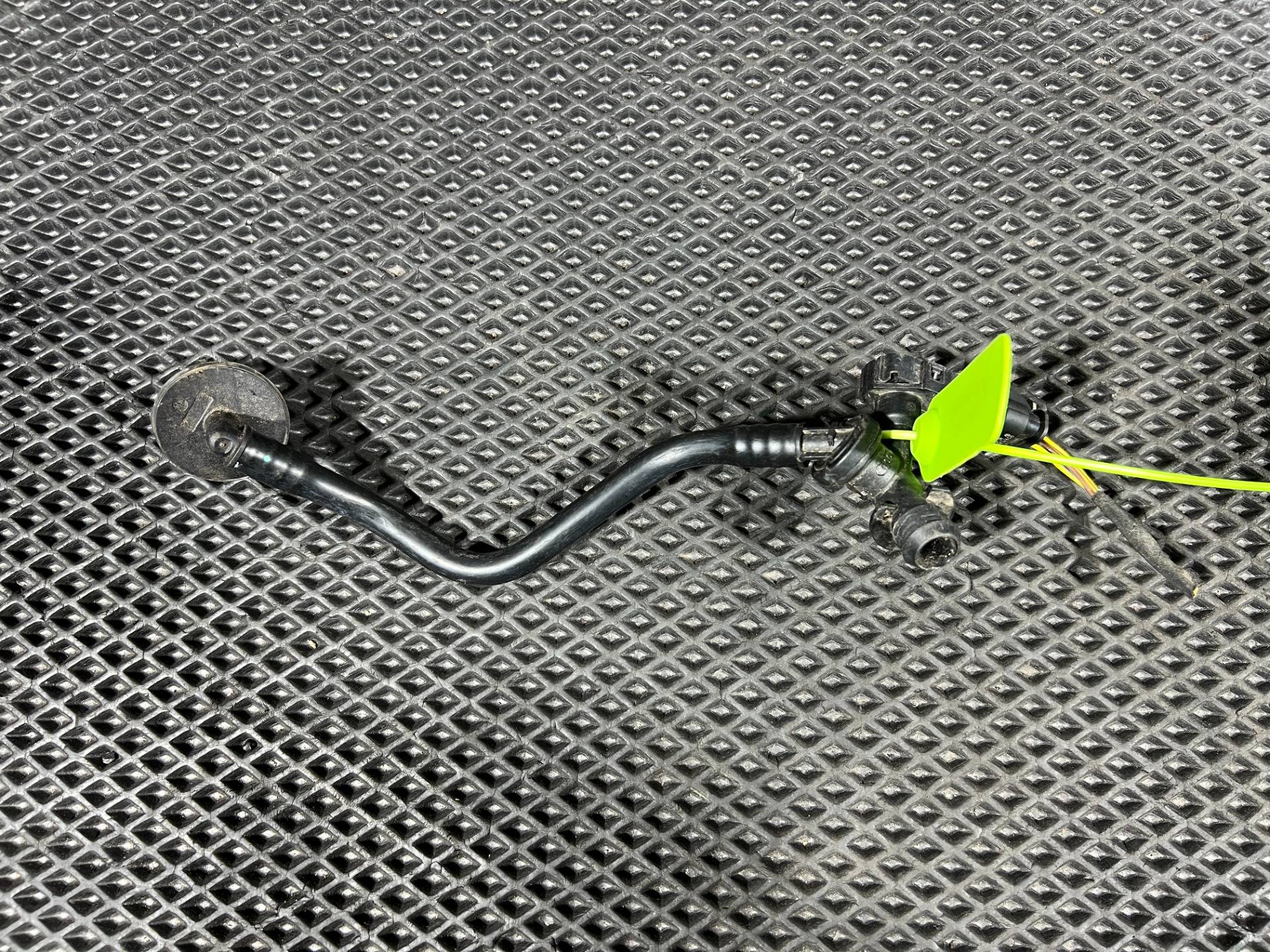 Трубка вакуумная Audi RS7 4K 2019 OEM 4K1611931K, 5Q0906207