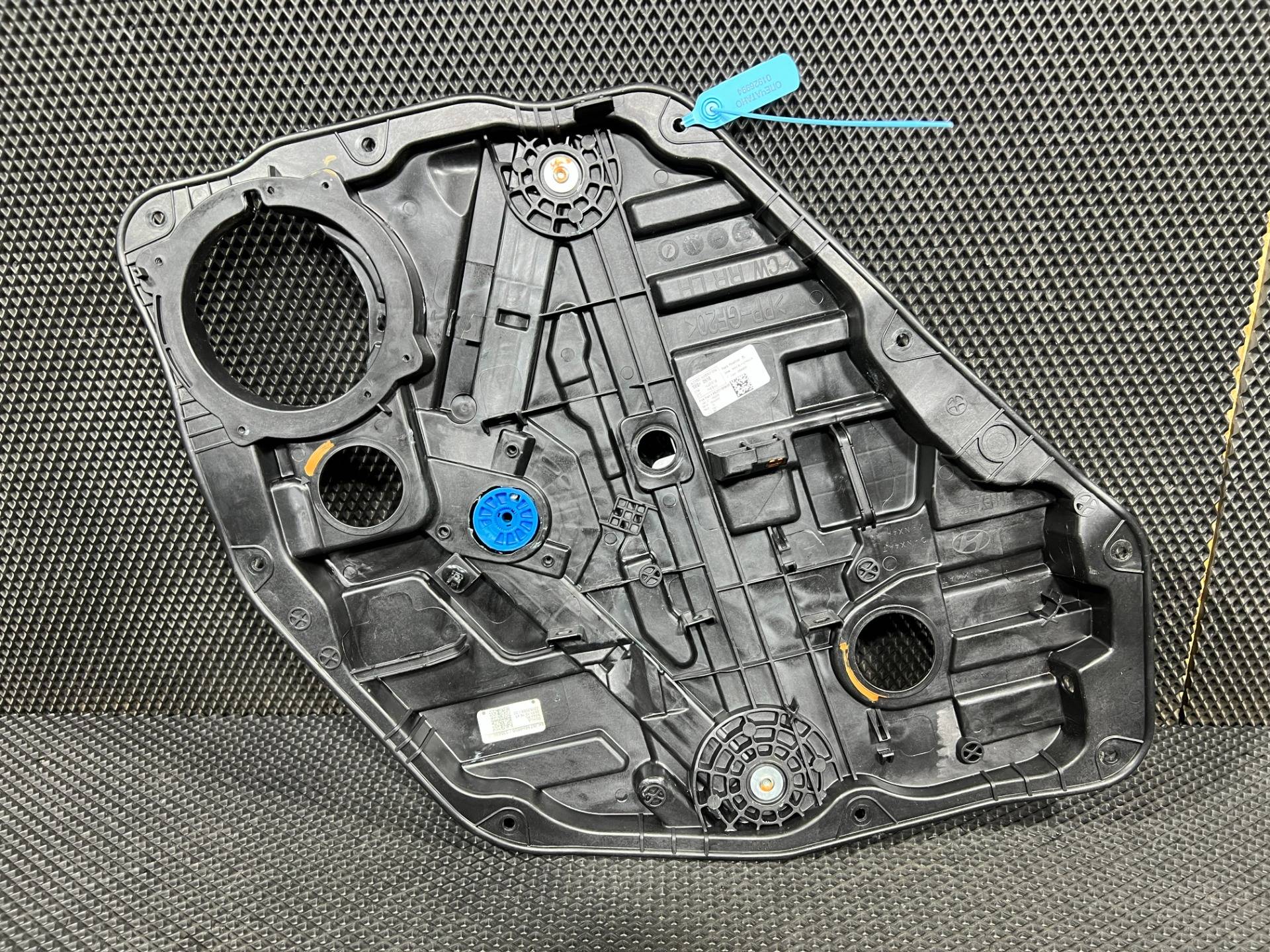 стеклоподъемник задний левый Hyundai Tucson 4 поколение (NX4) 2024 OEM 83471-CW000