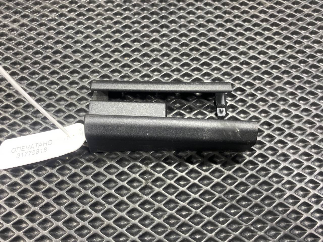 Пластик салазок сидений BMW X5 F15 2018, 3.0 л., N55 B30 A, бензин, АКПП, внедорожник 5 дв., 52107296201 - фото №1