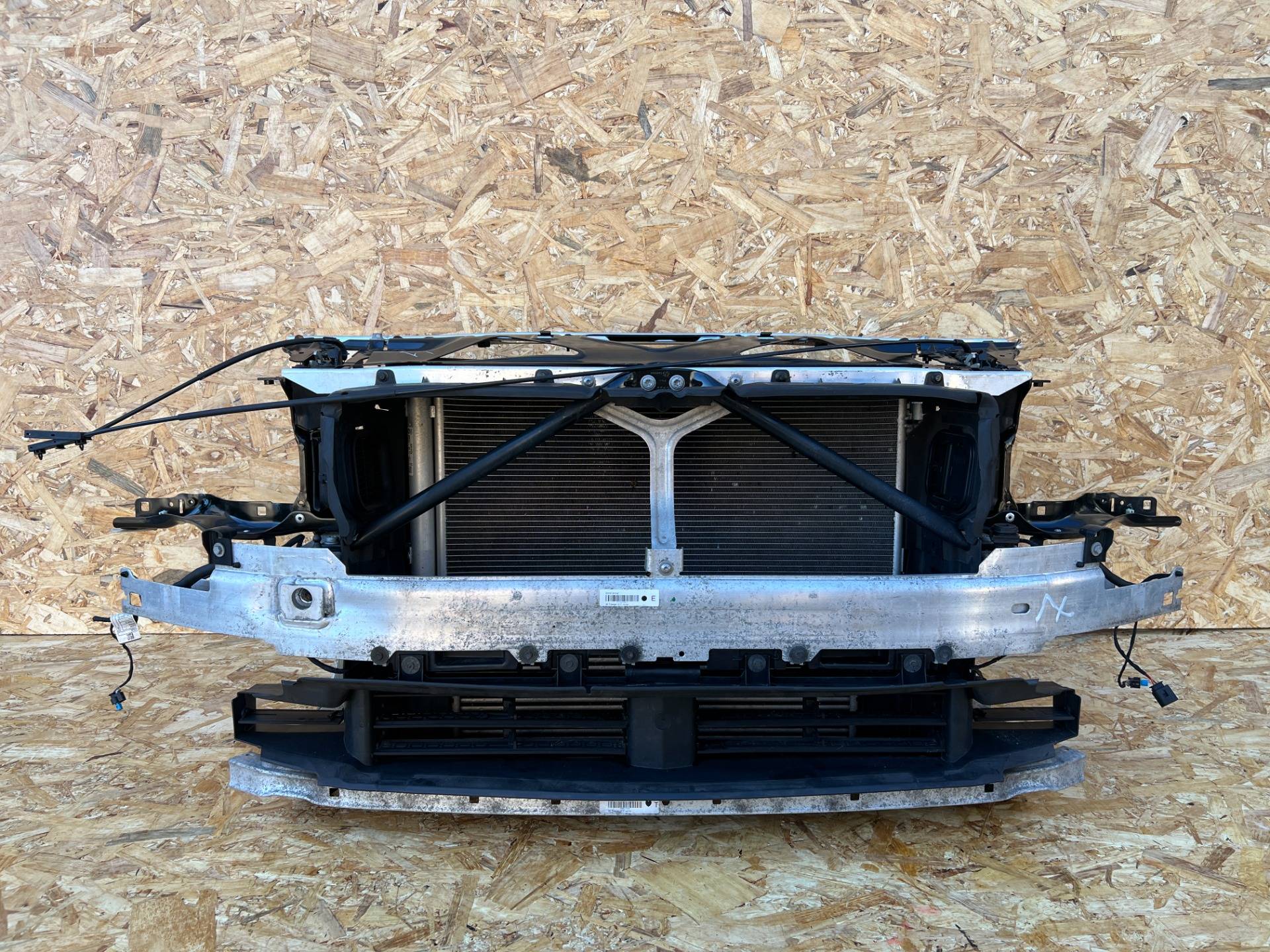 Кассета радиаторов BMW 7 G11/G12 2017 OEM 17428590051, 17118596121, 17428576513, 17428472268