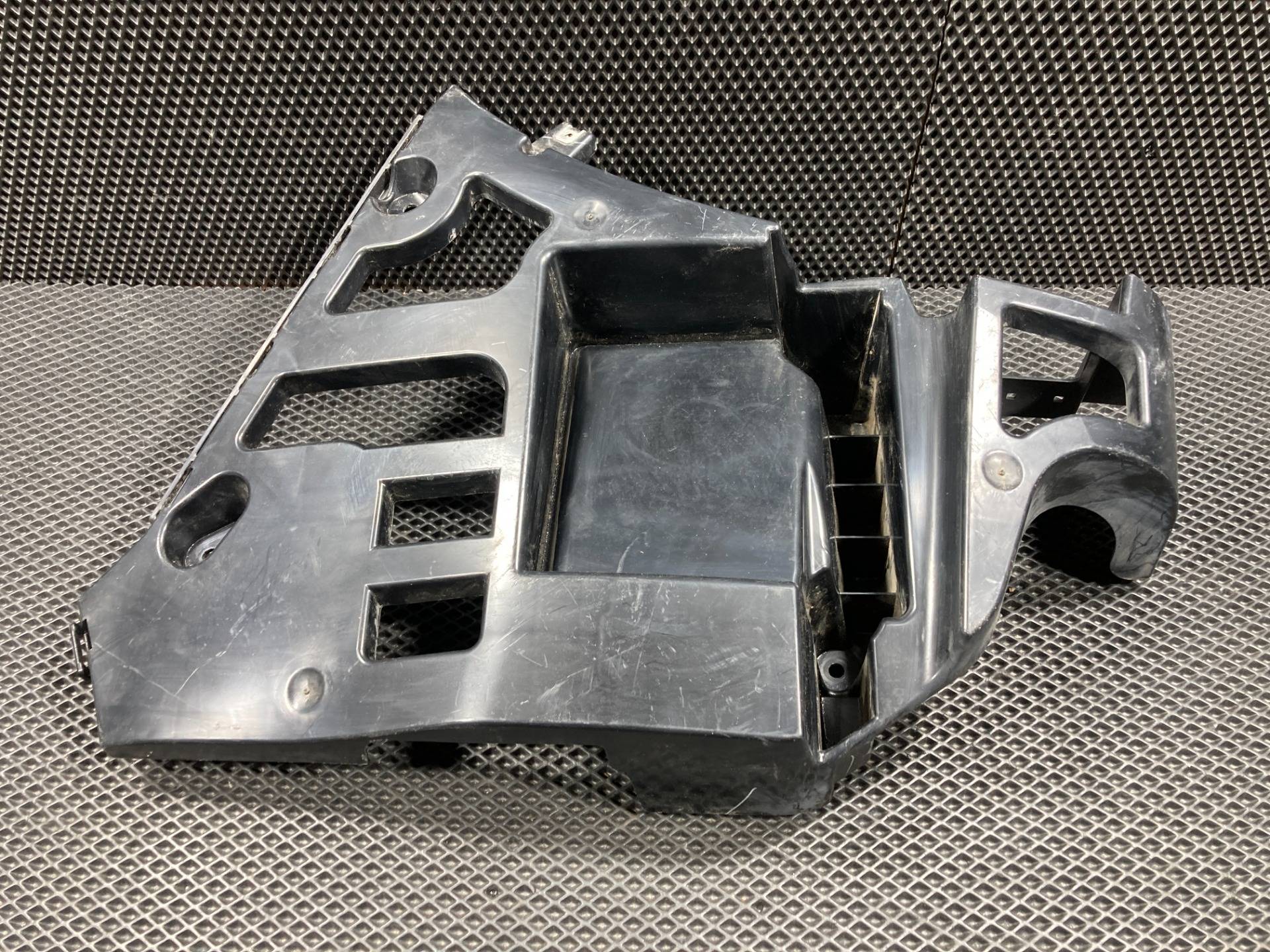 кронштейн крепления бампера заднего BMW X5 F15 2018 OEM 51127294722