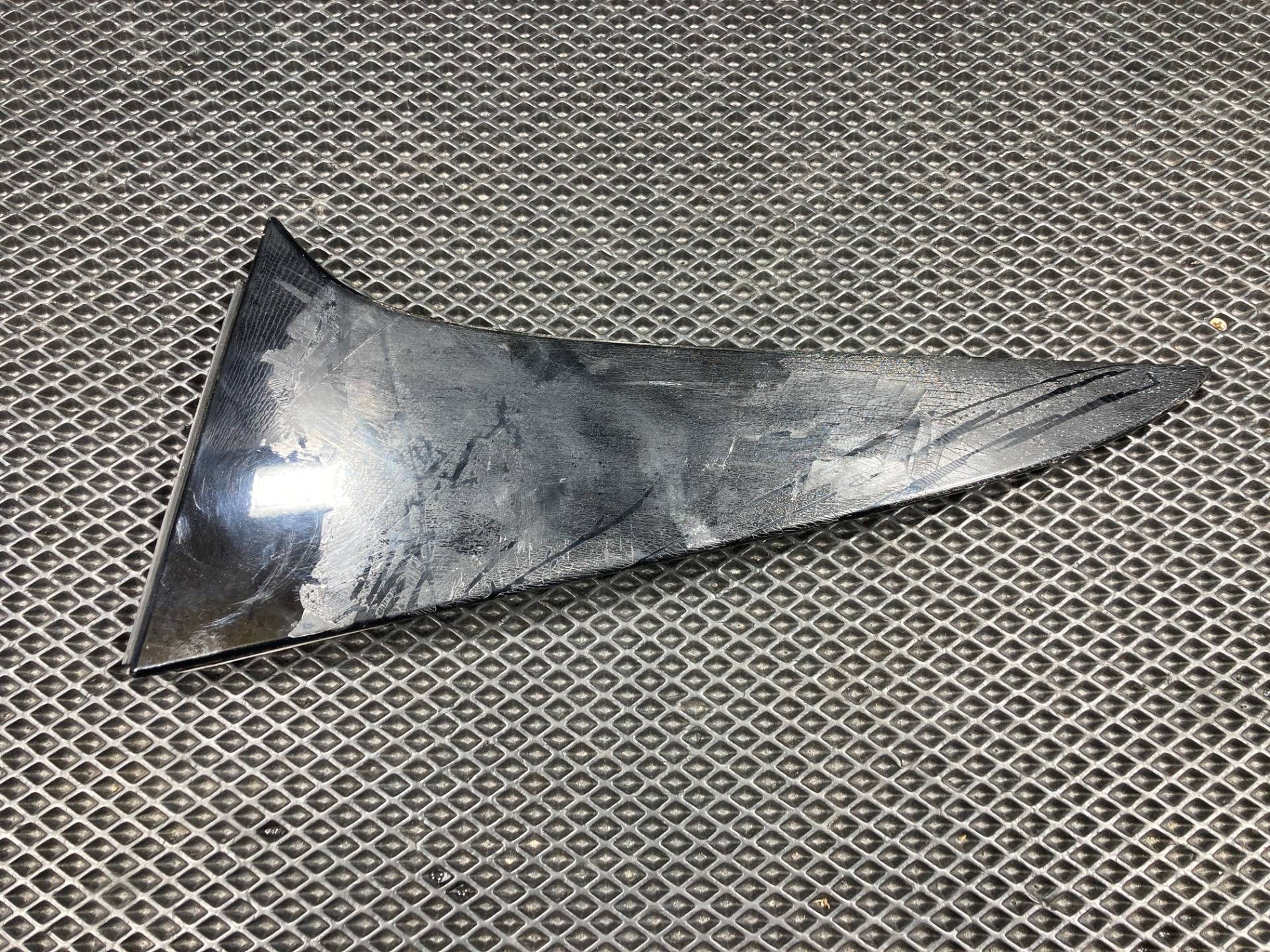 Накладка двери (крышки) багажника BMW X5 F15 2018 OEM 51627304605