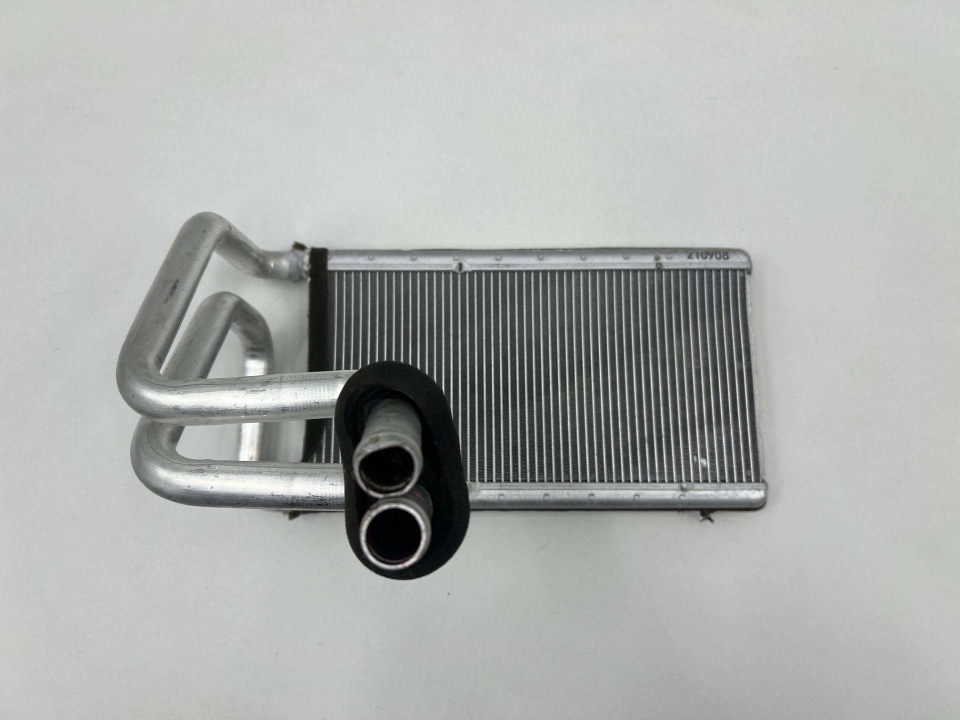Радиатор отопителя (печки) Kia Carnival 4 2022 OEM 97138R0000